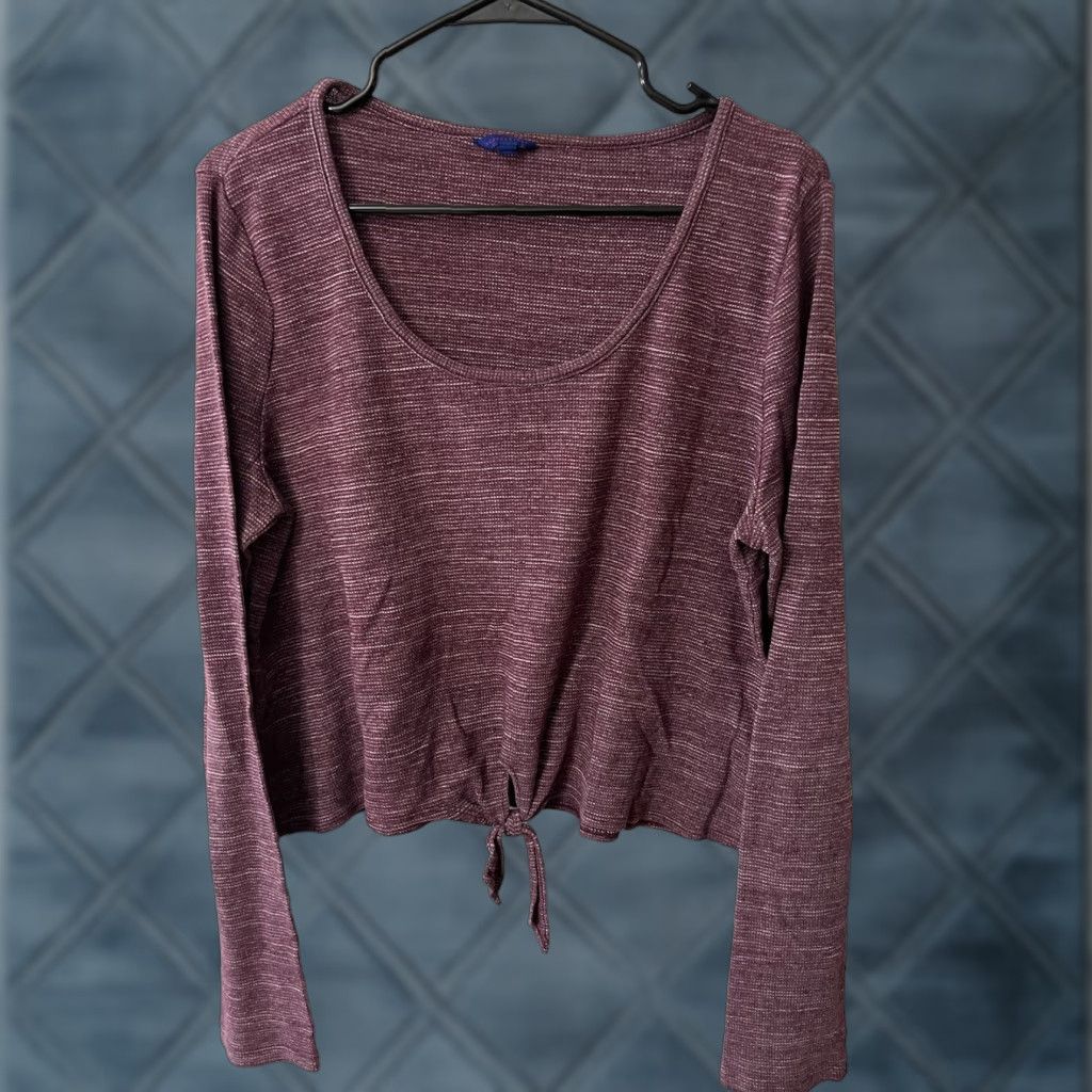 Aeropostale AEROPOSTALE Women's Long Sleeve Tie Front Tee Top Shirt Size XL Maroon Size XL / US 12-14 / IT 48-50 - 1 Thumbnail