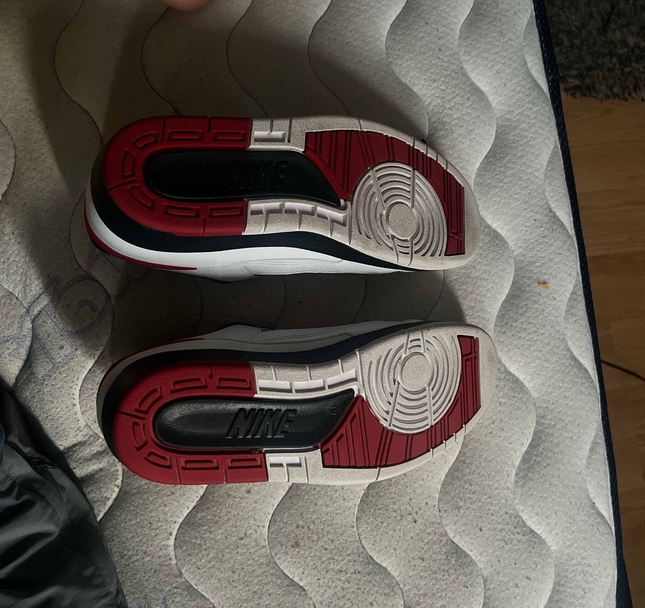 Jordan Brand Air Jordan 2 Retro Low ‘Chicago? Size US 12 / EU 45 - 2 Thumbnail