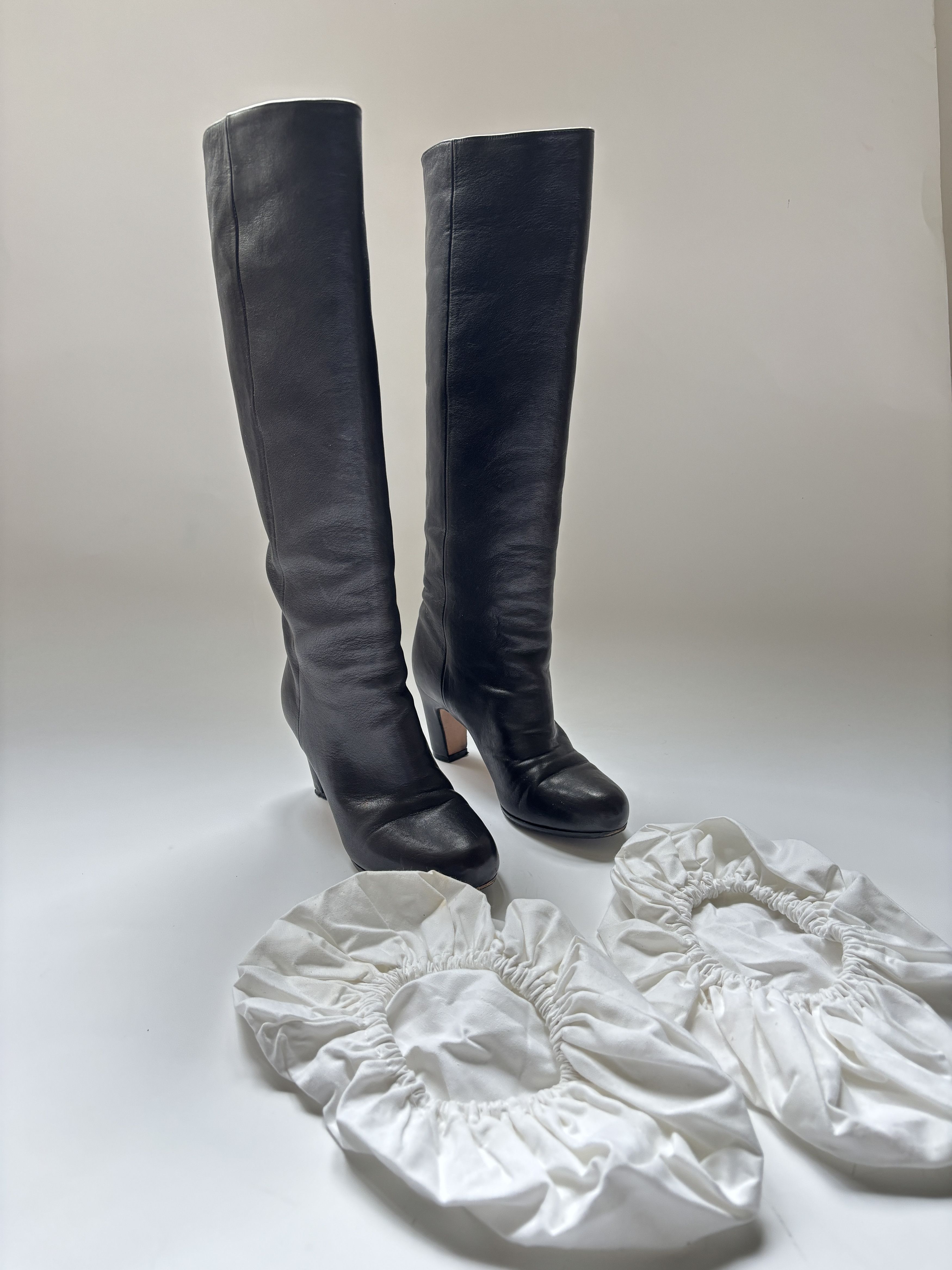 Maison Margiela ⚡️QUICK SALE⚡️Maison Margiela Black Leather High Boots Size US 5 / IT 35 - 2 Thumbnail