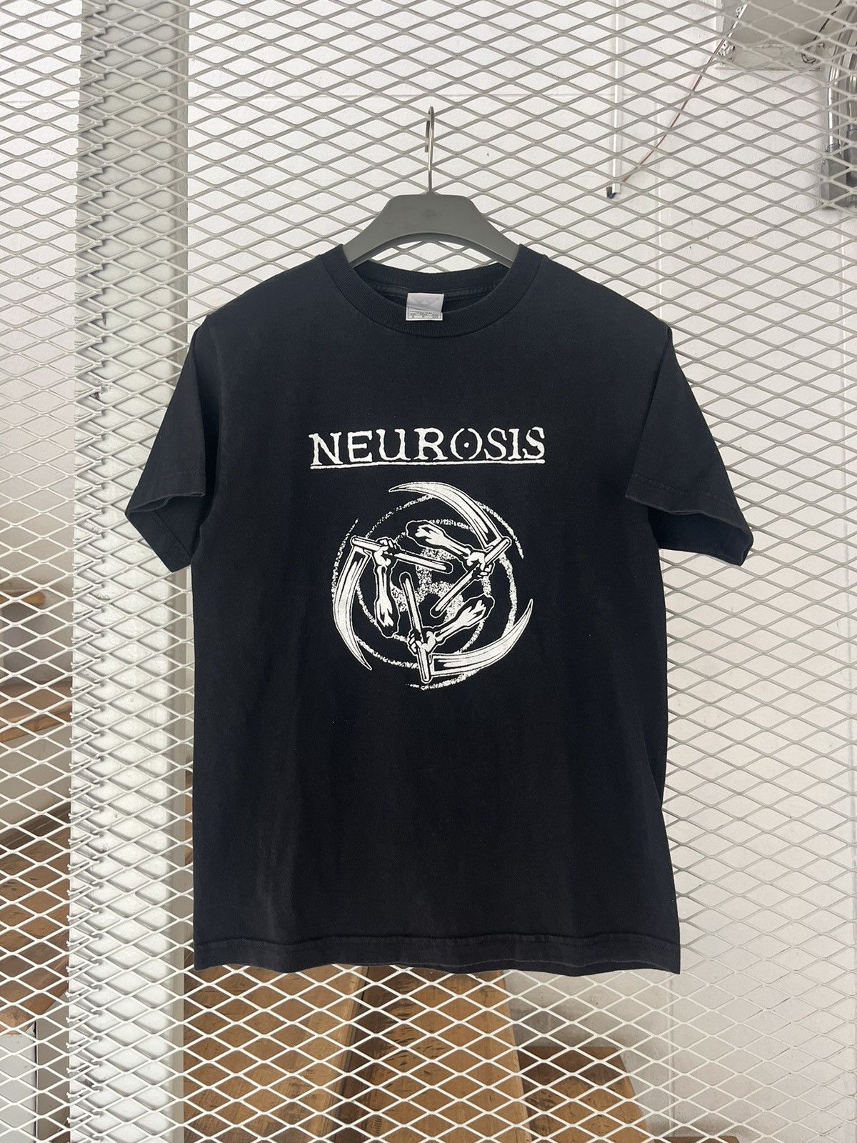 Band Tees × Vintage Vintage NEUROSIS Metal Band 00’s Tshirt Size US S / EU 44-46 / 1 - 2 Thumbnail