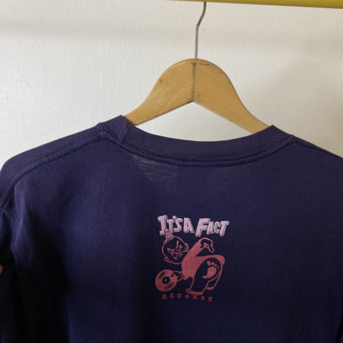 Vintage 2000s No Hitter Japanese Punk Band Its A Fact Records Tshirt Size US M / EU 48-50 / 2 - 5 Thumbnail