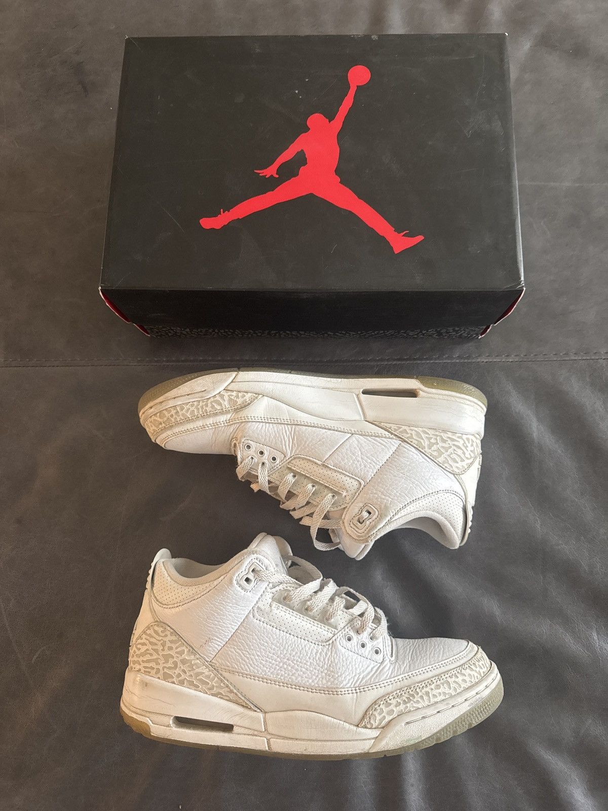 Jordan Brand Jordan 3 Retro Triple White Size US 10 / EU 43 - 3 Thumbnail