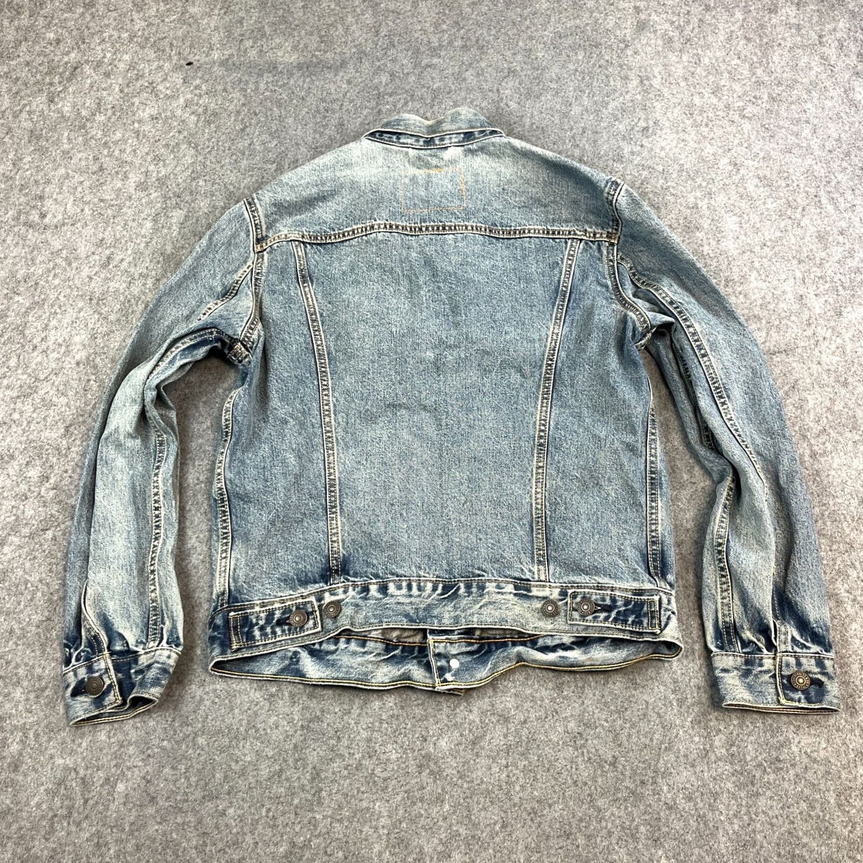 Levi's Levi's Mens Denim Jacket Medium Blue Premium Big E Light Wash Blue Workwear Jacket Size US M / EU 48-50 / 2 - 2 Thumbnail