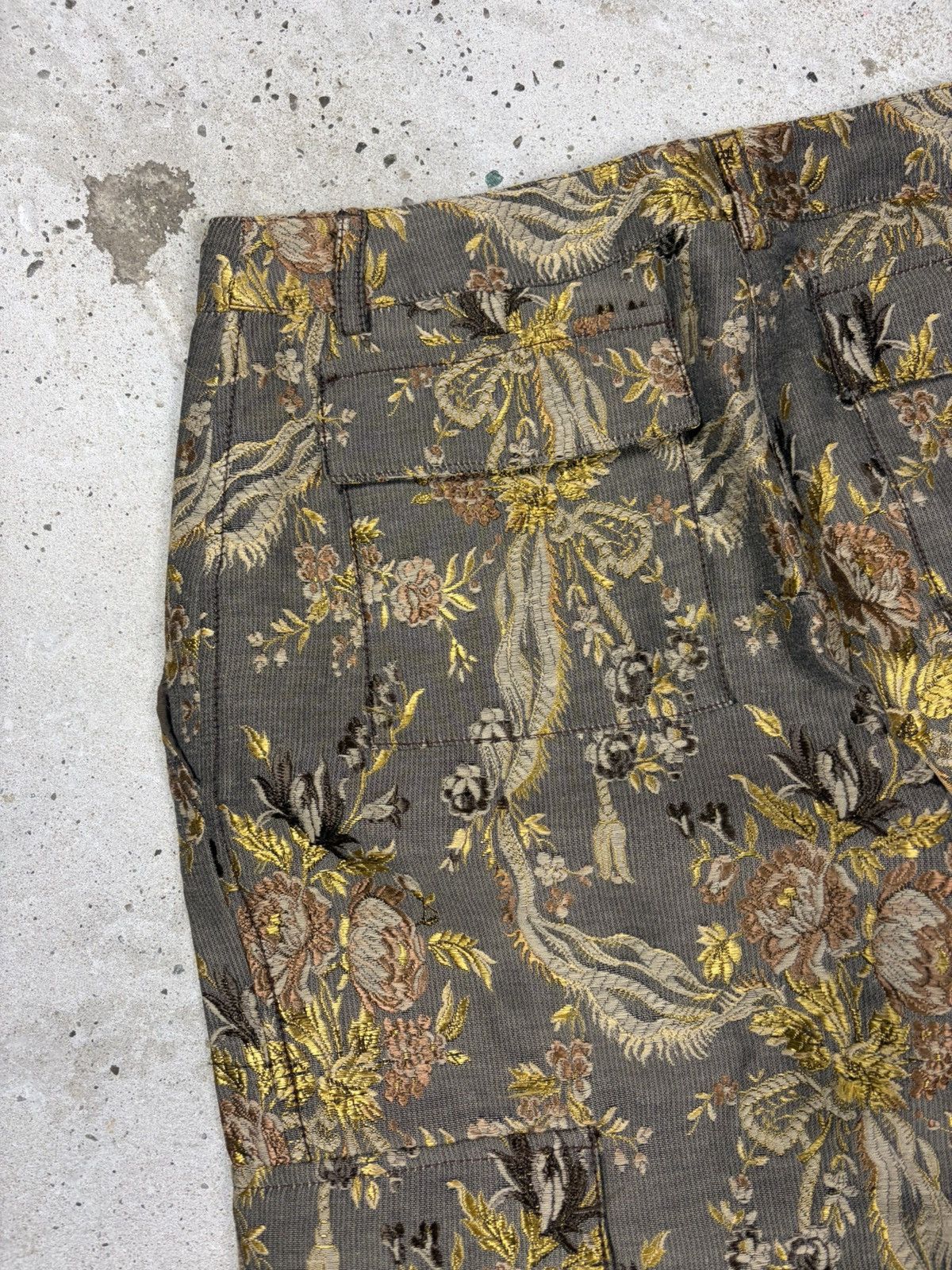 Roberto Cavalli Vintage 2000s Roberto Cavalli Class Floral Cargo Pants Size 30" / US 8 / IT 44 - 19 Thumbnail