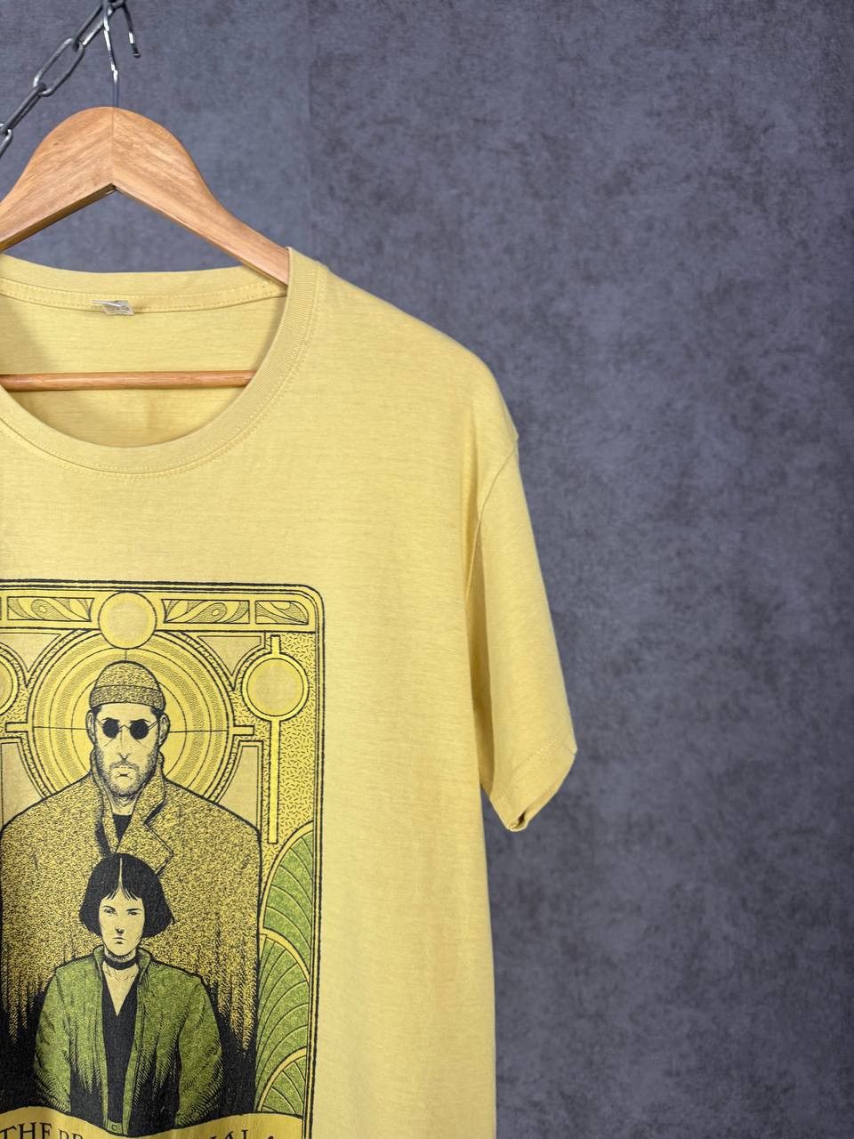 Other Leon The Professional cult movie tee Size US L / EU 52-54 / 3 - 2 Thumbnail