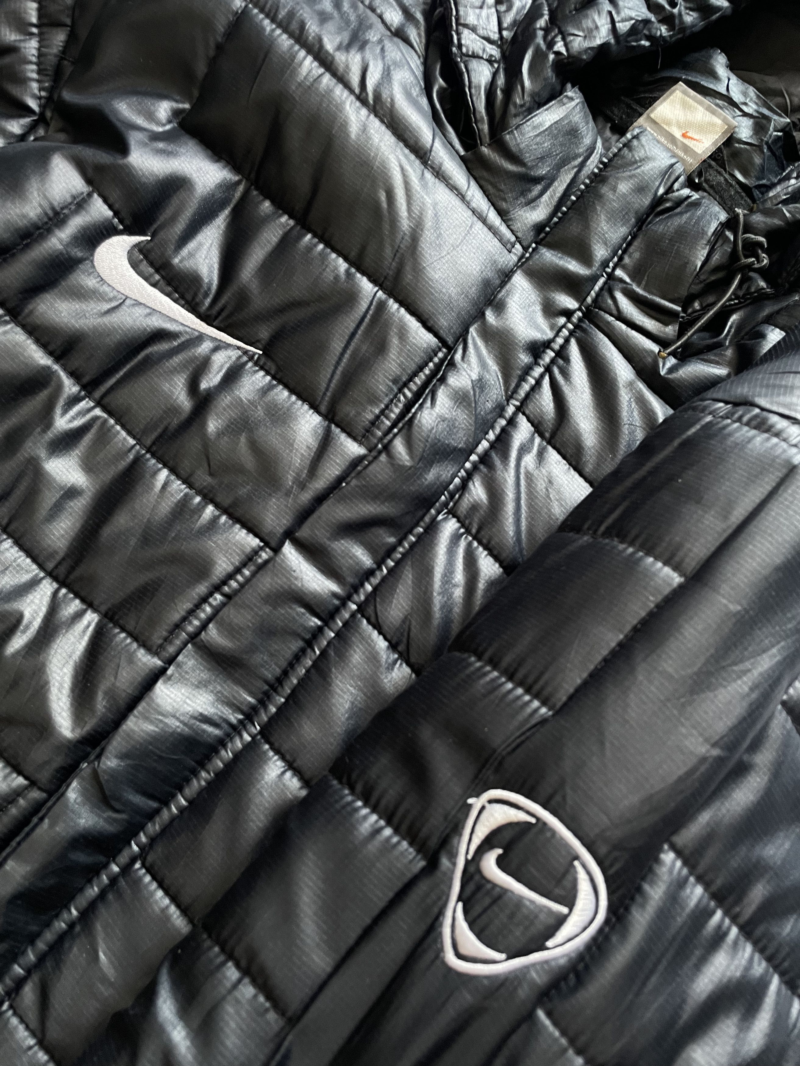 Nike 2009-10 Manchester United Nike Padded Bench Coat Size US M / EU 48-50 / 2 - 8 Thumbnail