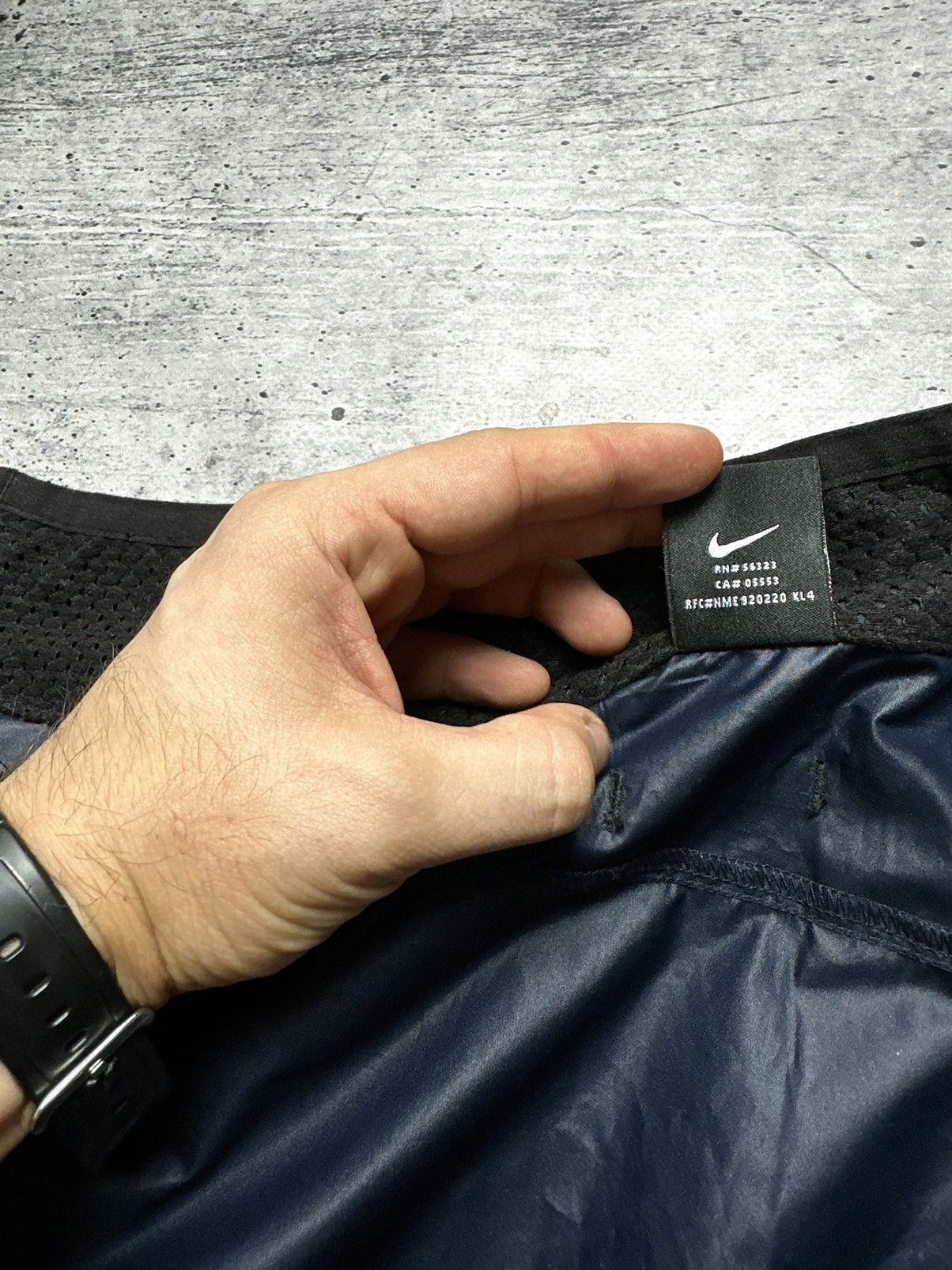 Nike Vintage 90s Nike Swoosh Drill Nylon Light Y2K Vest Size US L / EU 52-54 / 3 - 8 Thumbnail