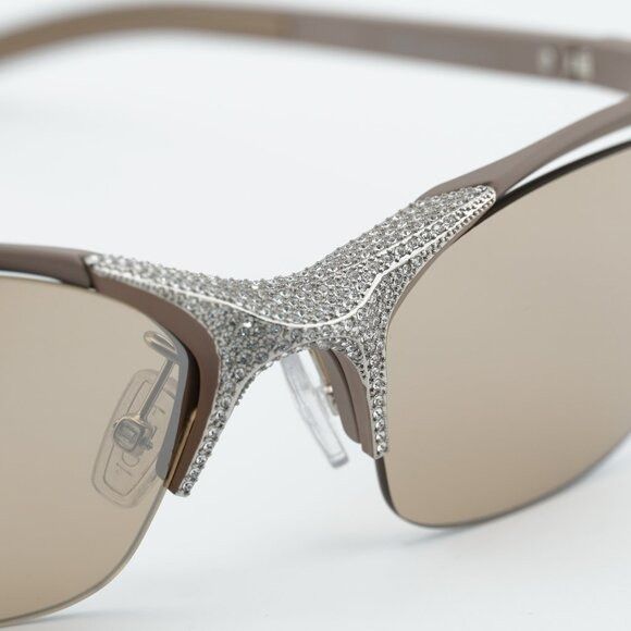 Fendi Fendi FE40176U 46G Sunglasses Beige Rimless Cat Eye Frame Size ONE SIZE - 8 Thumbnail