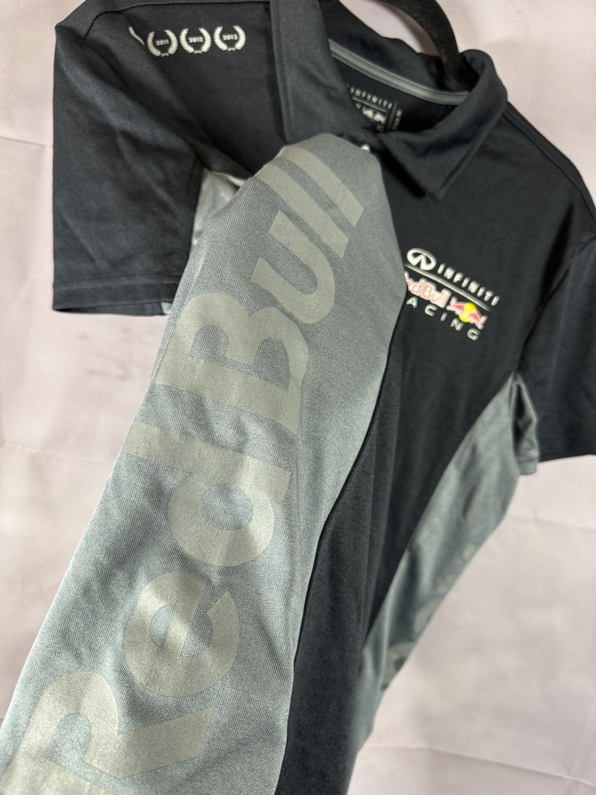 Formula 1 × Red Bull Infiniti Red Bull Racing Team Formula 1 Jersey Polo Tee M sz Size US M / EU 48-50 / 2 - 9 Thumbnail