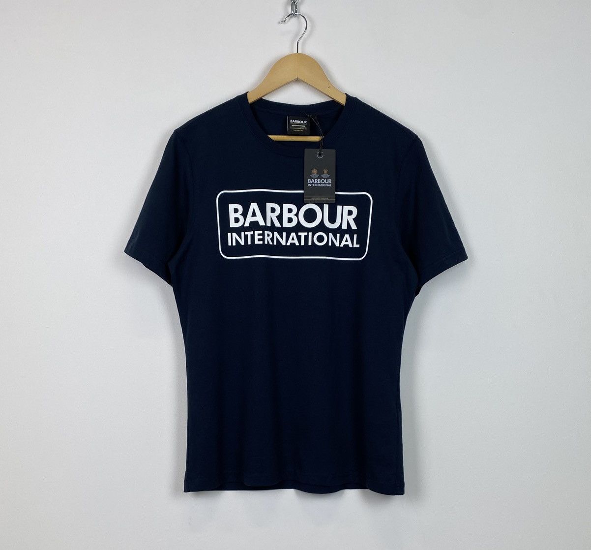 Barbour Barbour International Tailored Fit T-Shirt Men’s Size M Top Size US M / EU 48-50 / 2 - 1 Thumbnail