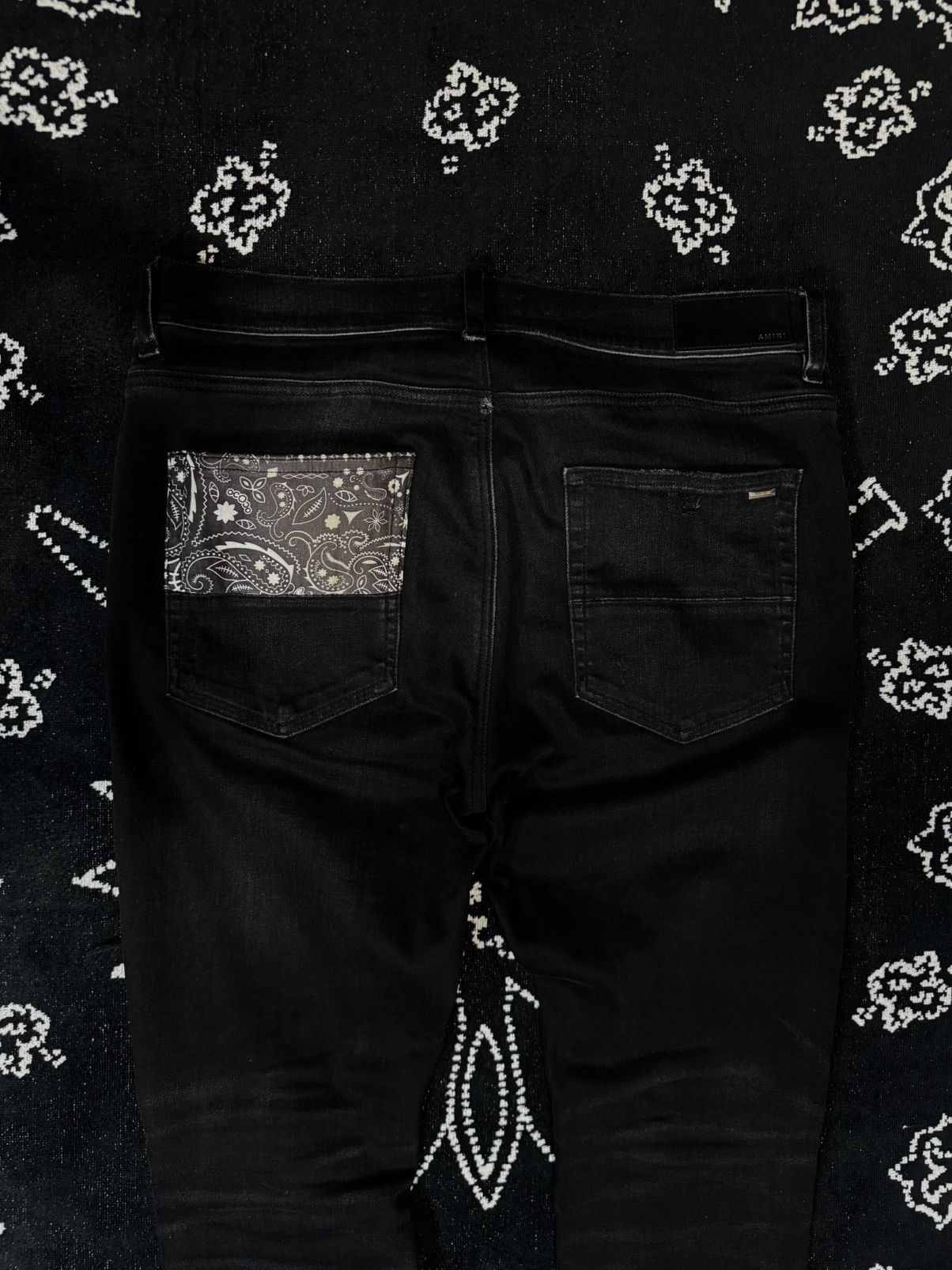 Amiri AMIRI BANDANA PATCH FADED JEANS Size US 34 / EU 50 - 12 Thumbnail