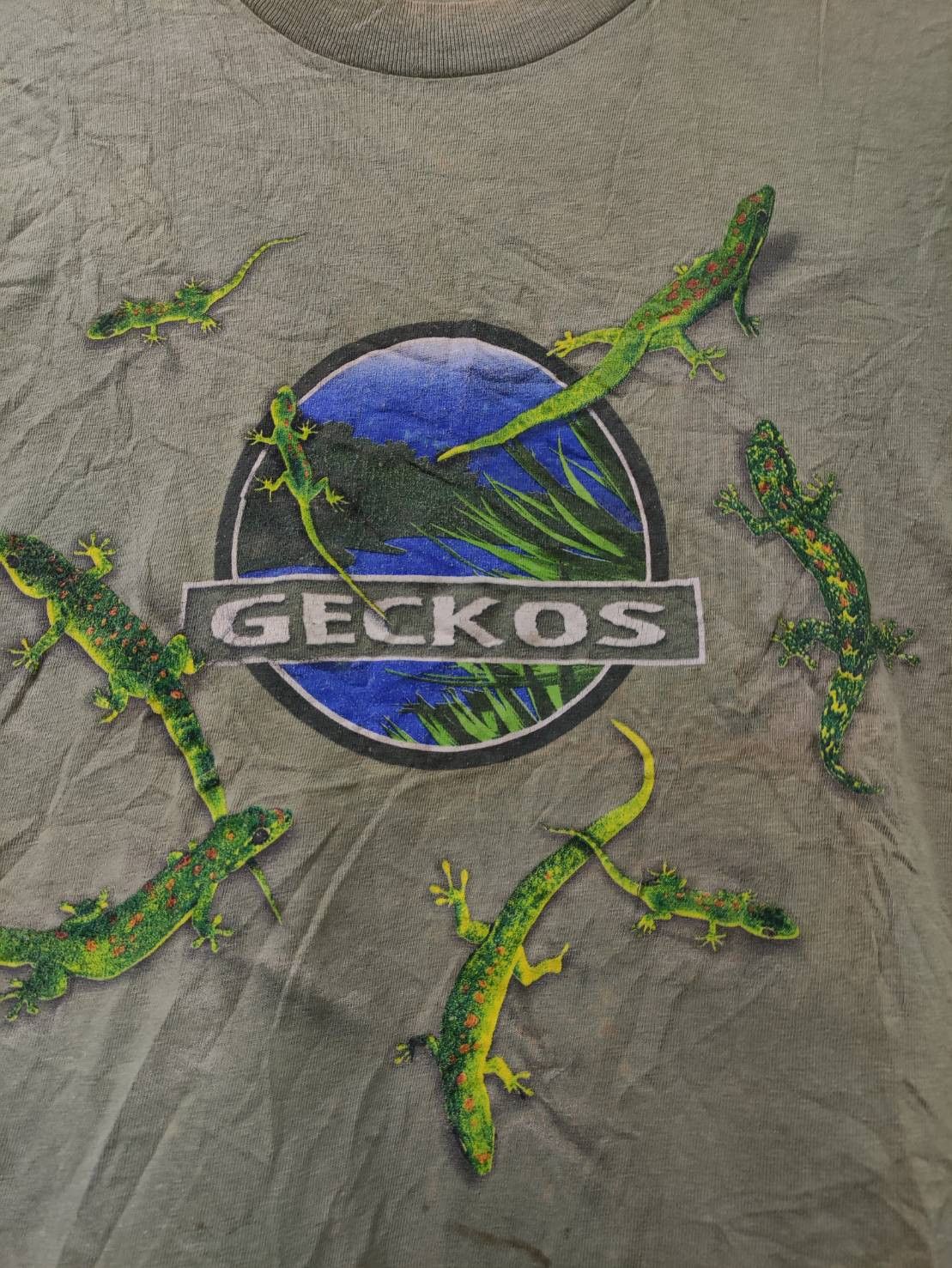 Vintage Vtg 90's Geckos All Over Print Animal T-Shirt Size US M / EU 48-50 / 2 - 3 Thumbnail