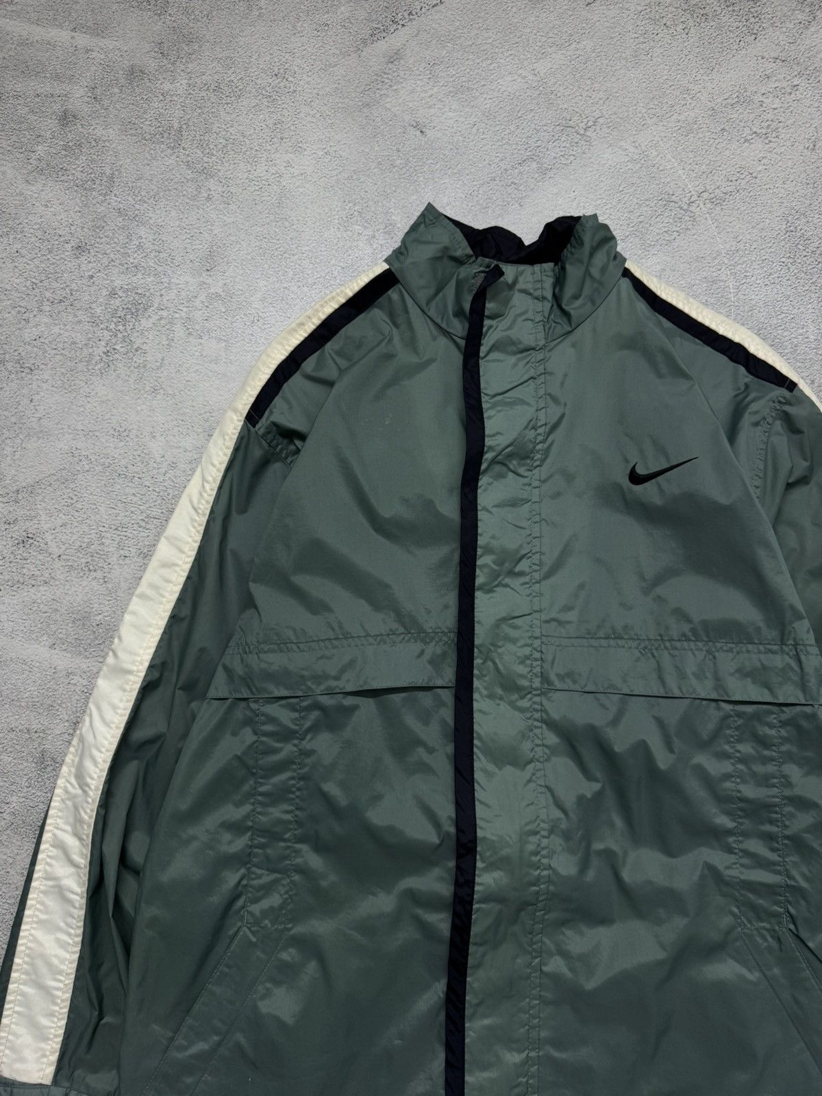 Nike Vintage Y2K Nike Nylon Mini Logo Jacket 00’s Size US S / EU 44-46 / 1 - 6 Thumbnail