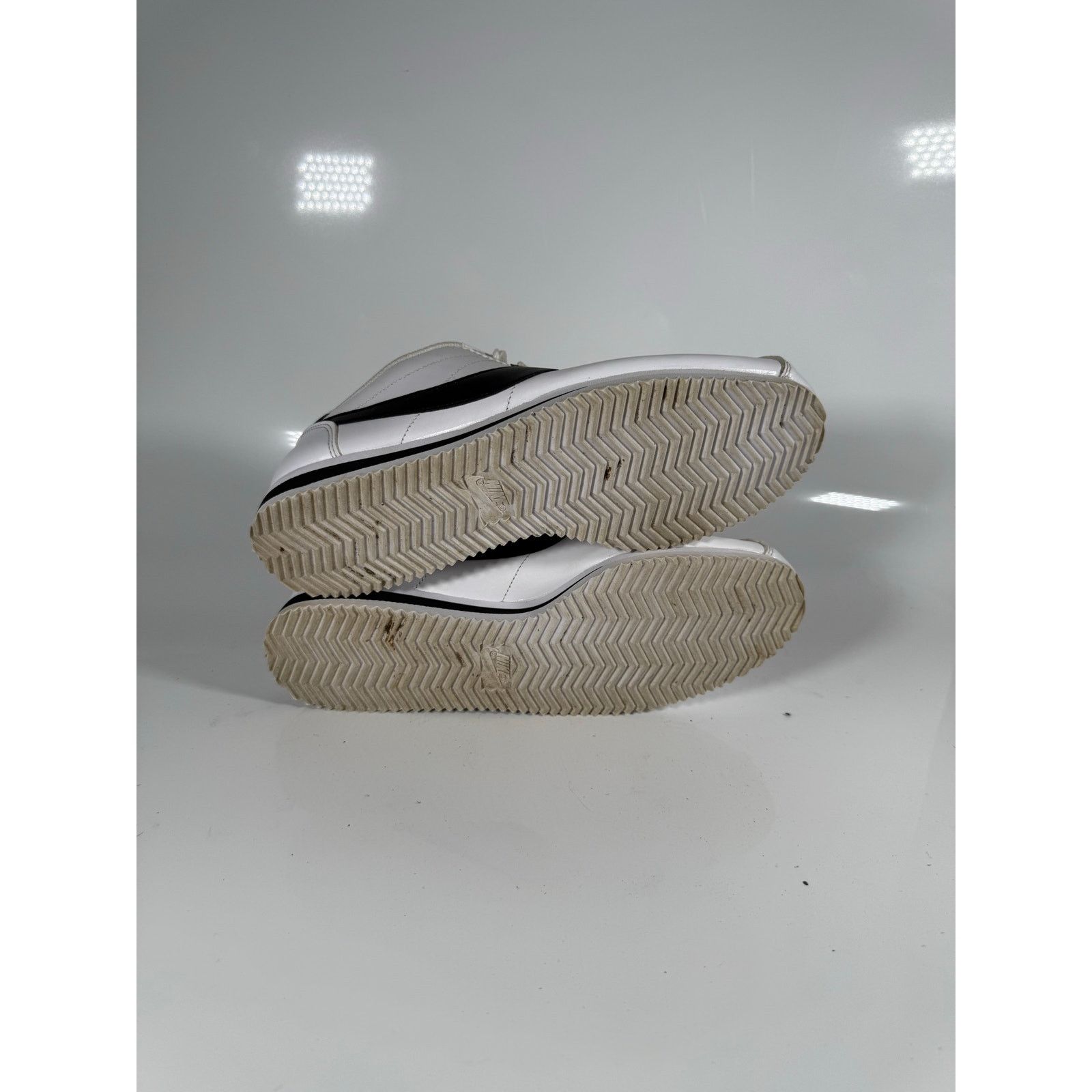 Nike Nike Cortez Leather White Black Classic Women’s Size 11 Size US 11 / IT 41 - 6 Thumbnail