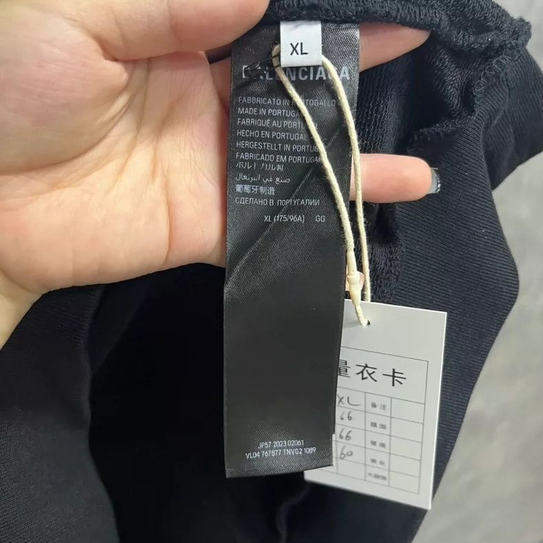 Balenciaga Balenciaga Black logo print hooded sweatshirt Size US XL / EU 56 / 4 - 5 Thumbnail