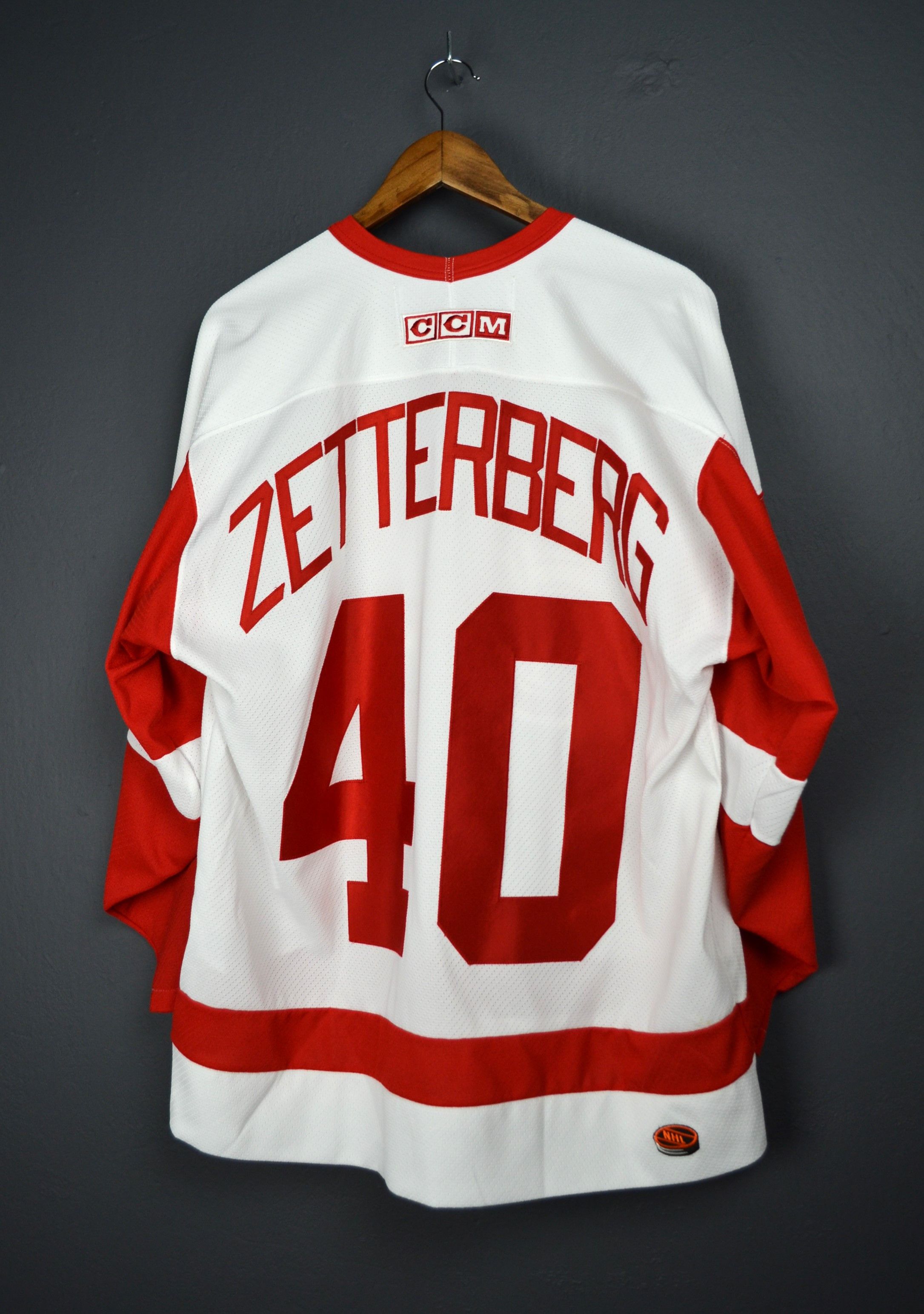 Ccm Detroit Red Wings Zetterberg 40 Vintage CCM Jersey Canada L Size US L / EU 52-54 / 3 - 10 Thumbnail