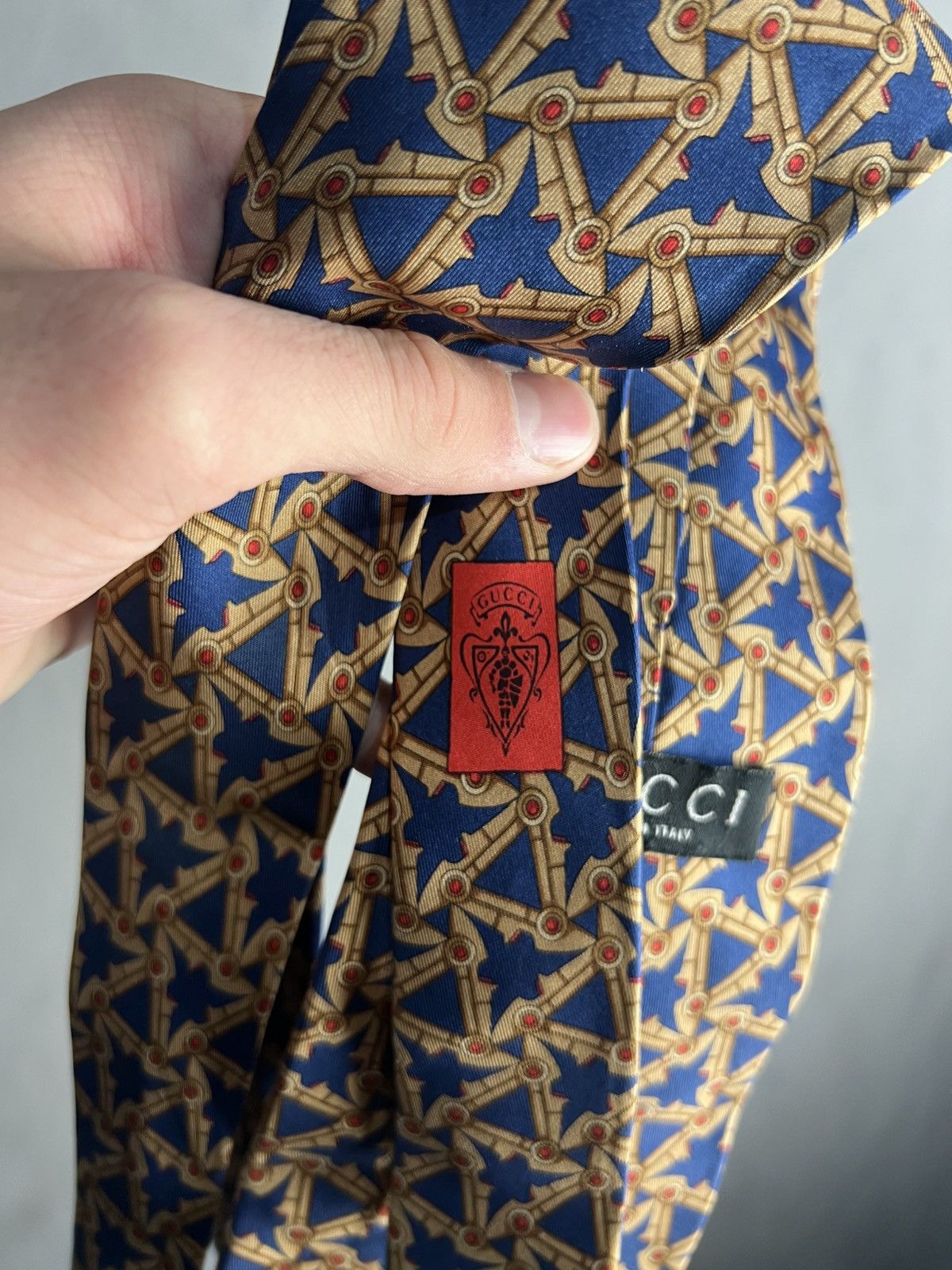 Gucci Gucci Tie Vintage Luxury Logo Silk monogram overprint Size ONE SIZE - 5 Thumbnail
