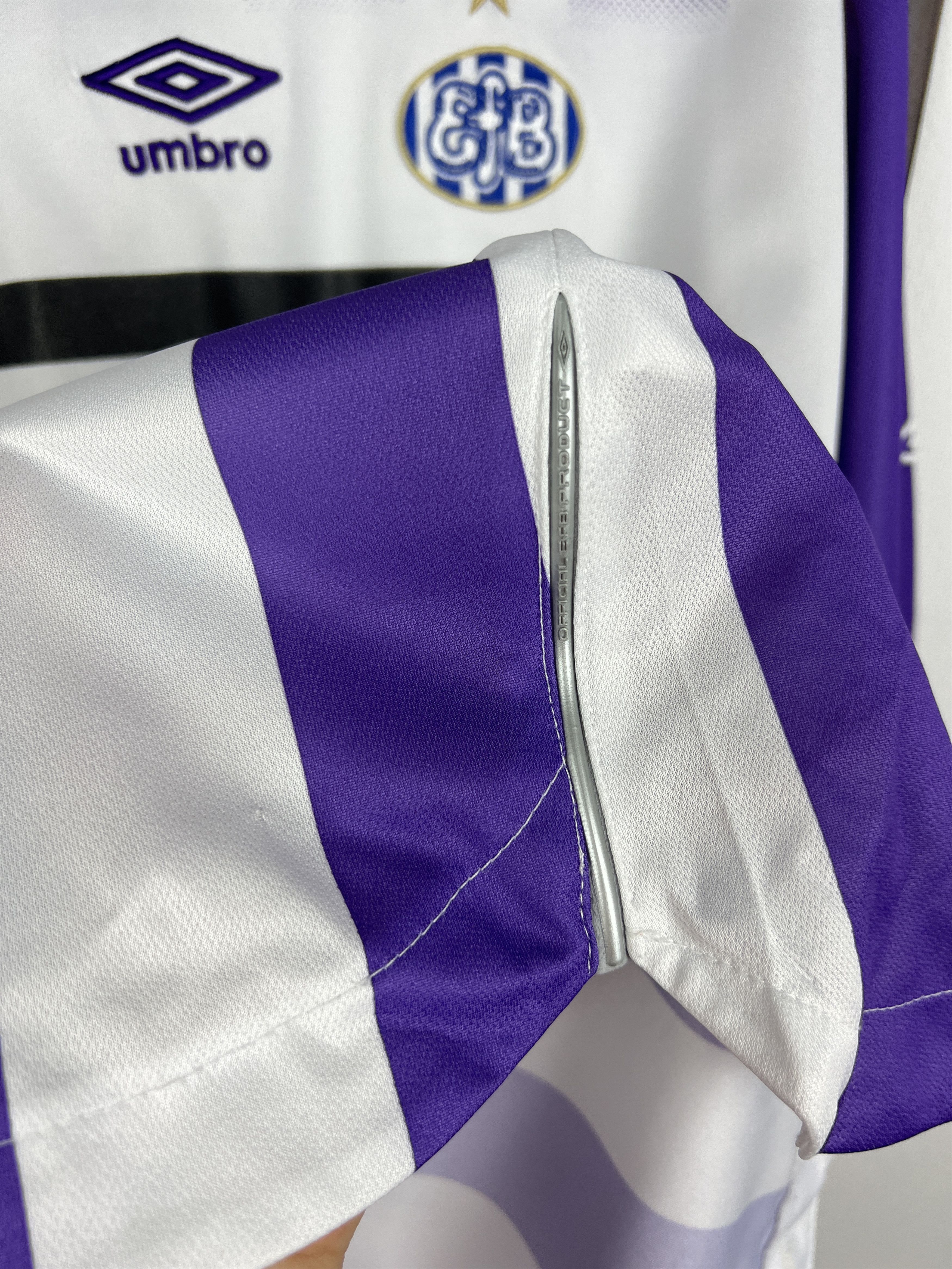 Umbro Esbjerg Away football shirt 2009 Soccer Jersey Trikot Rare Size US XXL / EU 58 / 5 - 4 Thumbnail