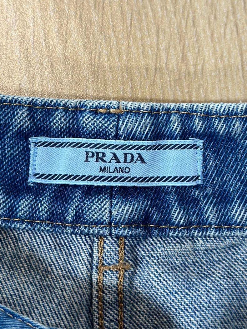 Prada Prada New back triangle logo jeans 2504-Nextarrow Size 24" / US 00 / IT 34 - 5 Thumbnail