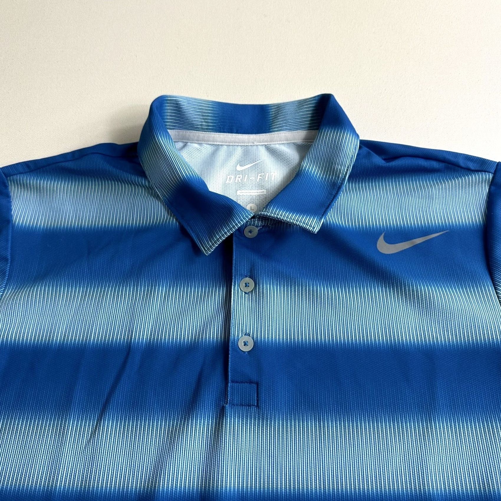 Nike Nike Polo Shirt Golf Stretch Dri Fit Button Mens Size Medium Blue Striped Active Size US L / EU 52-54 / 3 - 5 Thumbnail