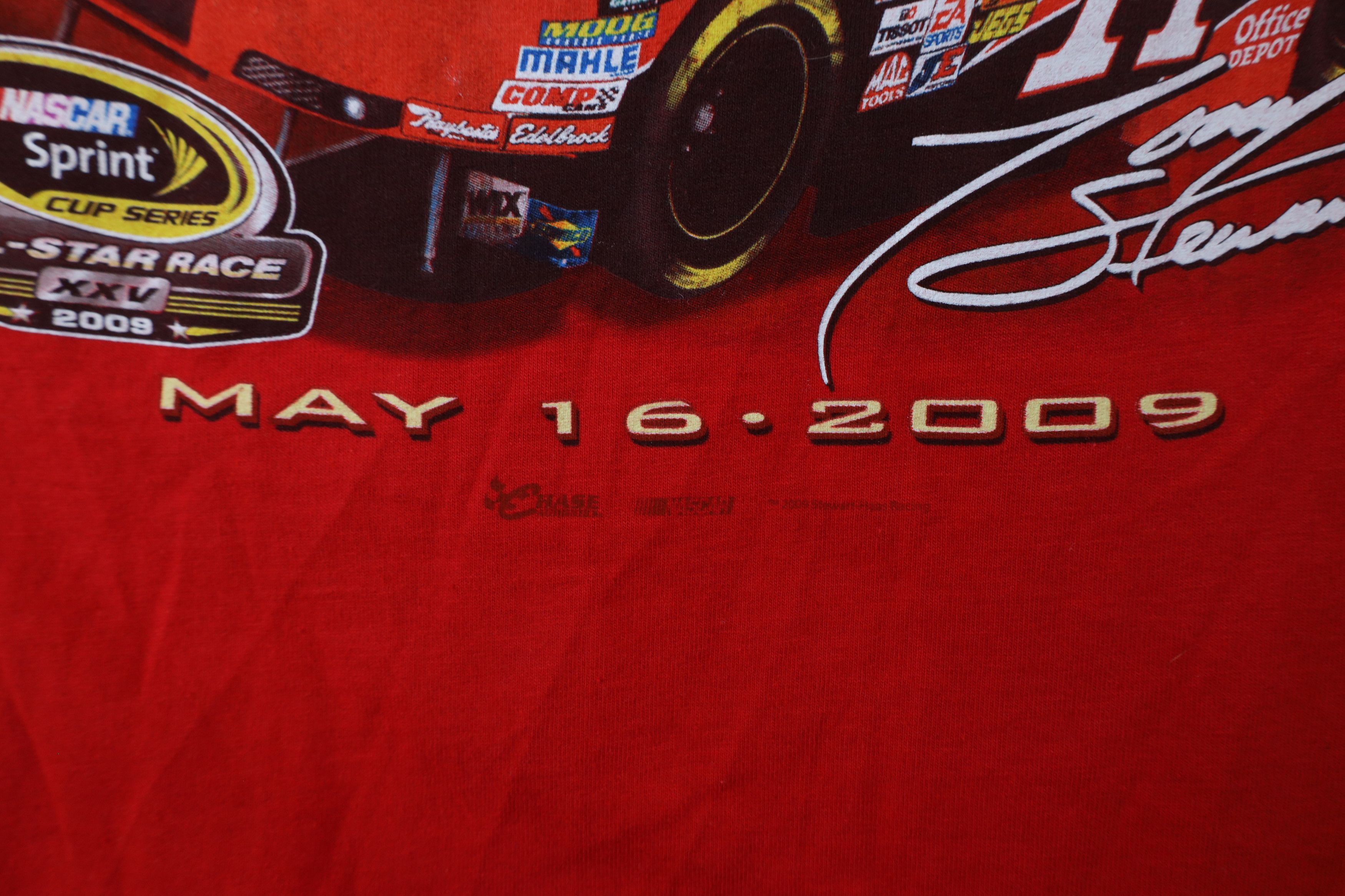 Vintage Vintage Y2K 2009 Tony Stewart Racing Short Sleeve T-Shirt Size US XXL / EU 58 / 5 - 5 Thumbnail