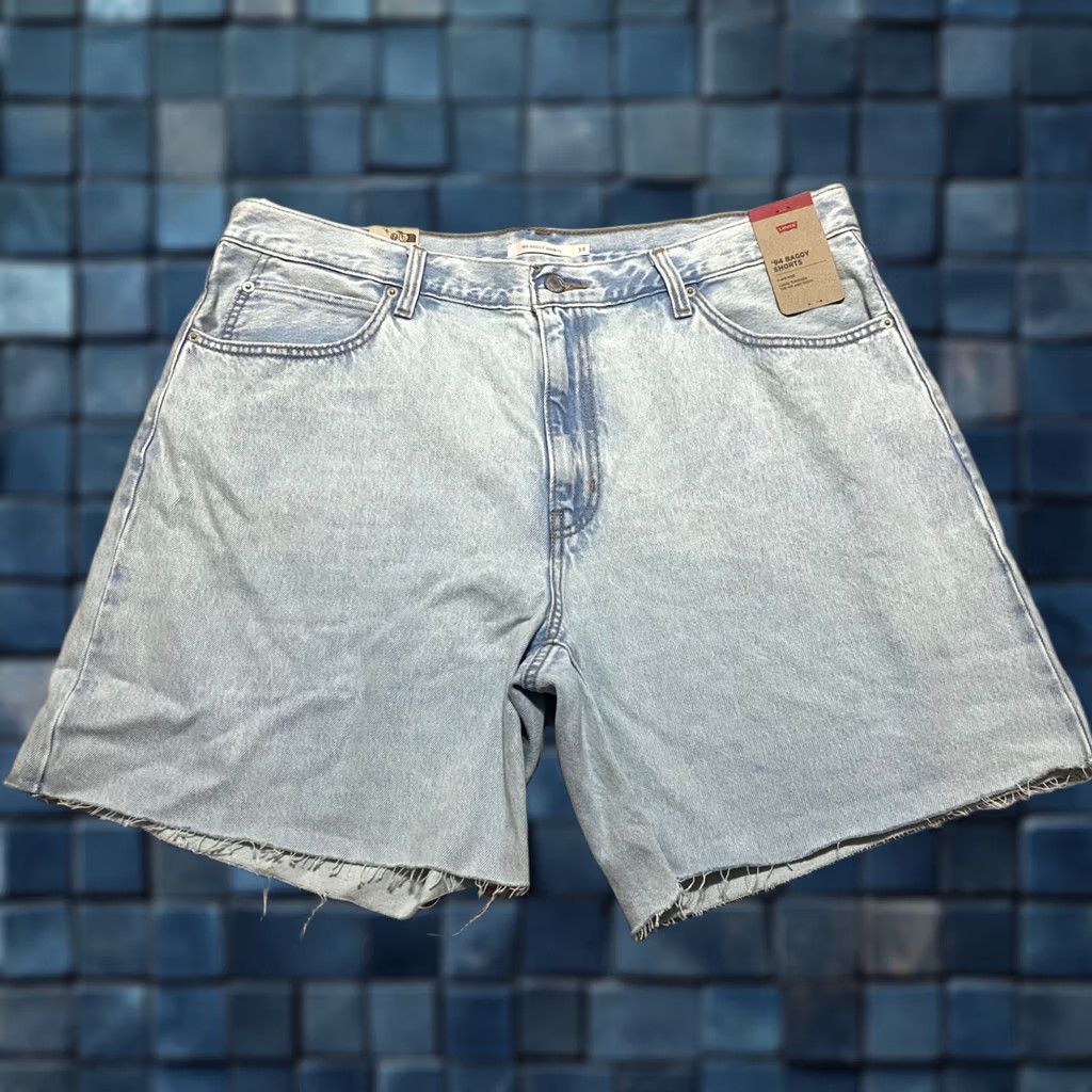 Levi's Levi's Womens Bermuda Shorts 34 Blue Denim High Rise 100% Cotton Rich Lot NWT jeans Bermuda 34 Womens Levi's Shorts Blue Denim High Rise Bermuda 34 Size 24" / US 00 / IT 34 - 1 Thumbnail