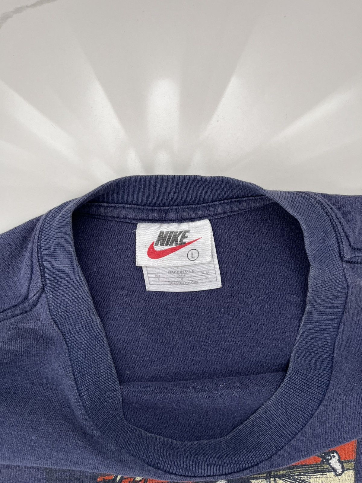 Nike 90’s NIKE BASKETBALL FADED BIG LOGO TEE Y2K SWOOSH RETRO Size US L / EU 52-54 / 3 - 3 Thumbnail