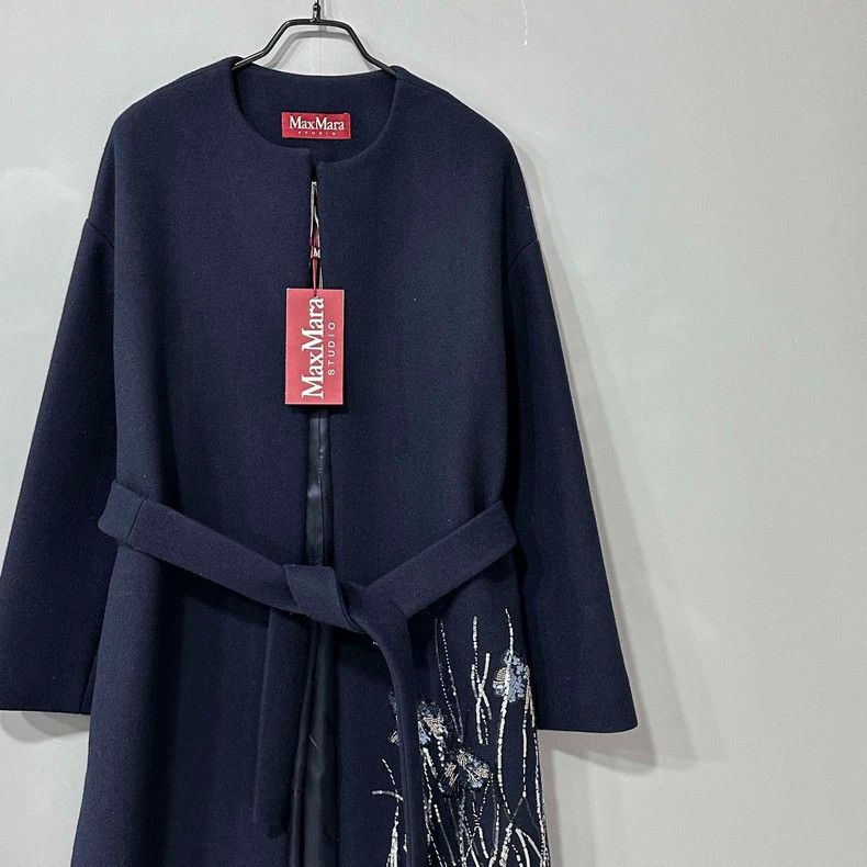 Max Mara Max Mara Embroidered sequined floral coat Size M / US 6-8 / IT 42-44 - 2 Thumbnail