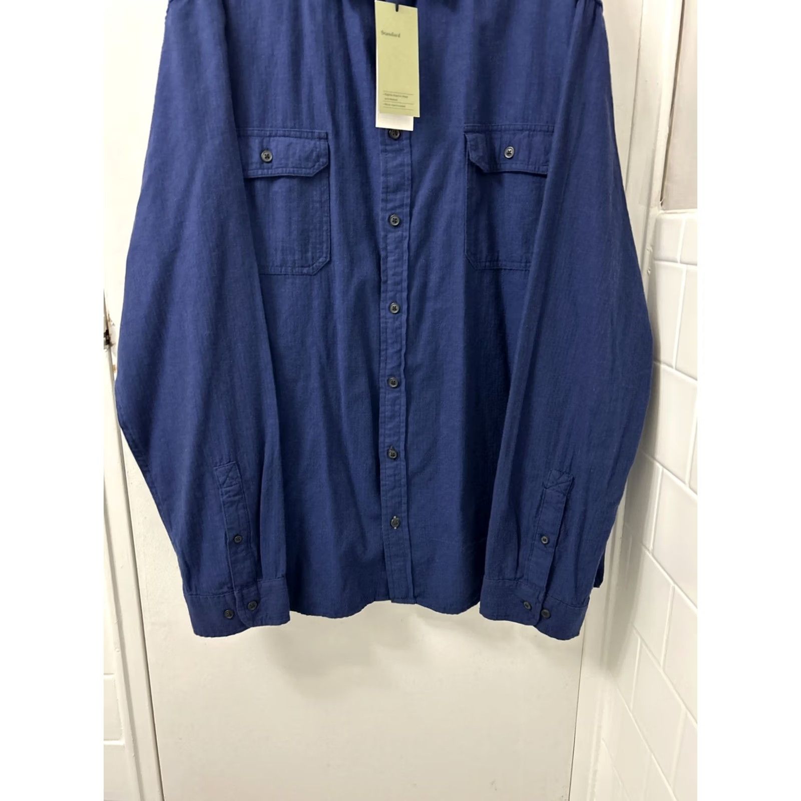 Vintage Goodfellow & Co Shirt Mens 2XL Blue Herringbone Button-Down Long Sleeve Pockets Slant Pocket Casual Workwear Shirt Size US XXL / EU 58 / 5 - 3 Thumbnail