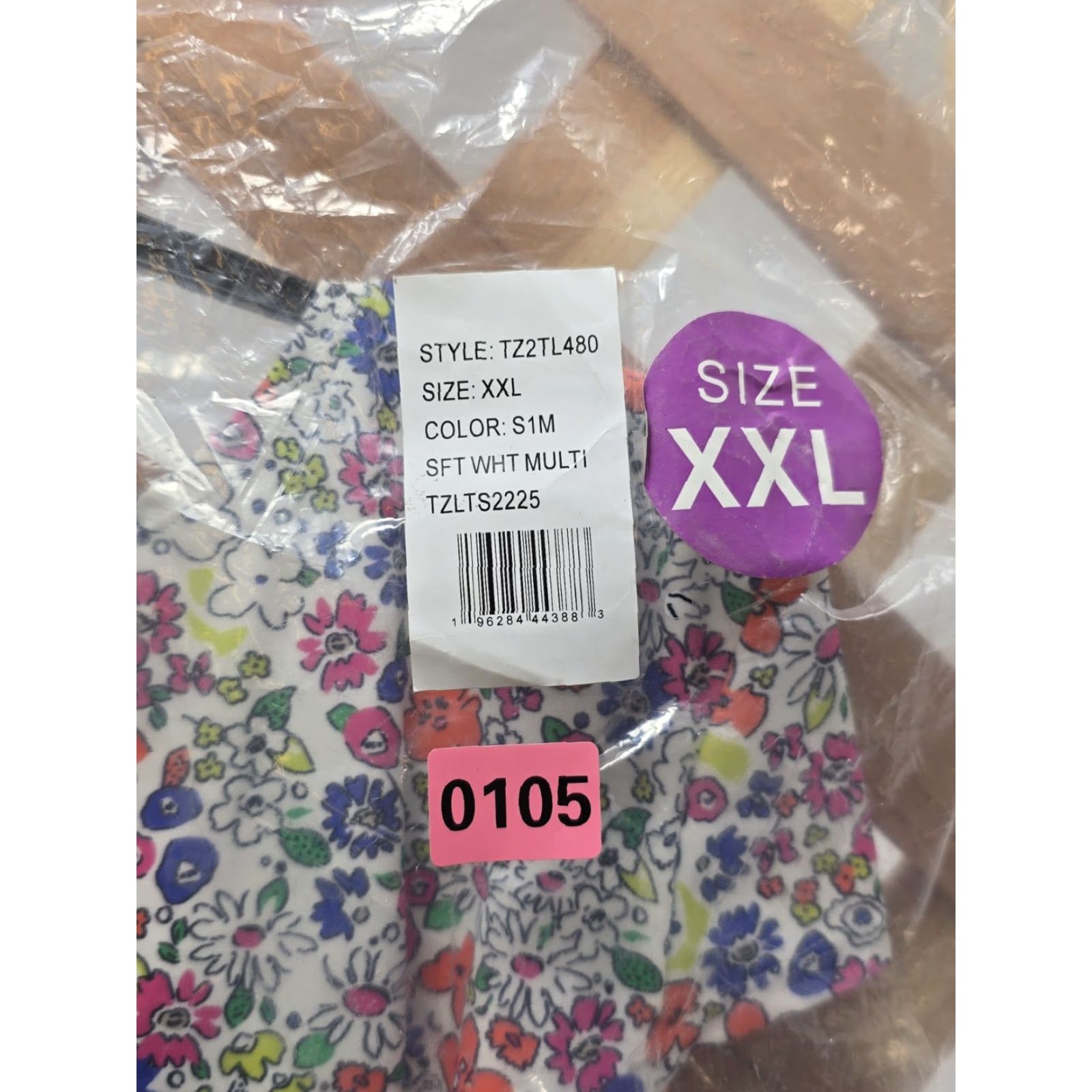 Tommy Hilfiger NWT Tommy Hilfiger Women's Knotted Printed Swim Top Sz XXL White Multicolor - Floral Pattern - Top - Women - 2XL - Soft White Multi - Sport Theme Size XXL / US 16-18 / IT 52-54 - 4 Thumbnail