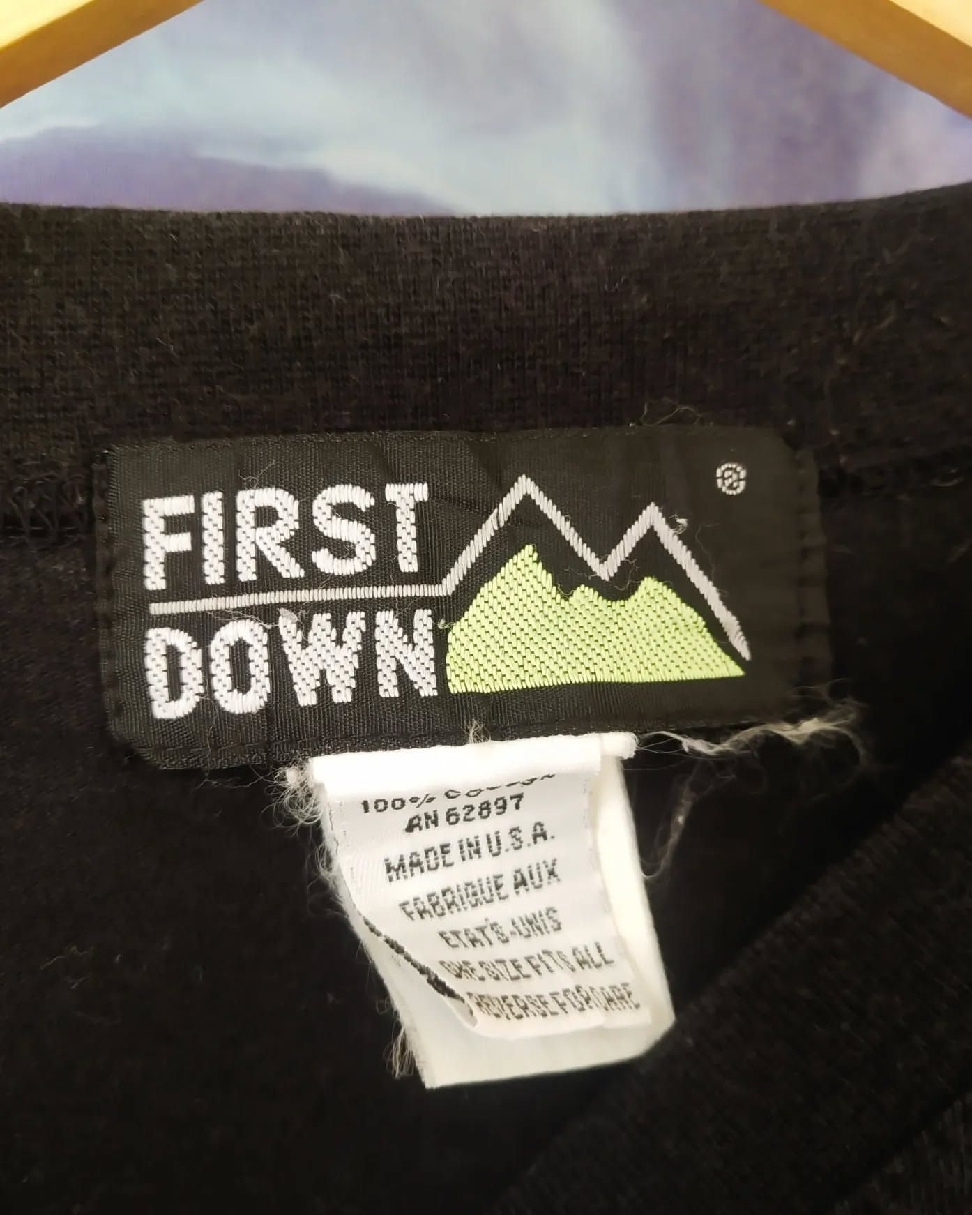 Vintage Vintage First Down Ocean Marina Graphic T-Shirt Made in USA Size US XL / EU 56 / 4 - 5 Thumbnail