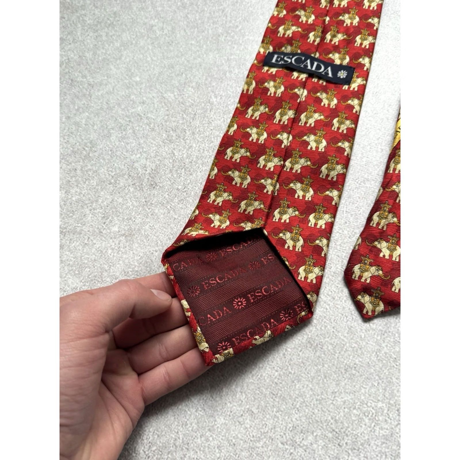 Escada VINTAGE Escada 100% Silk Monogram Elephants Logo Red Cravat Ties Men Size ONE SIZE - 4 Thumbnail
