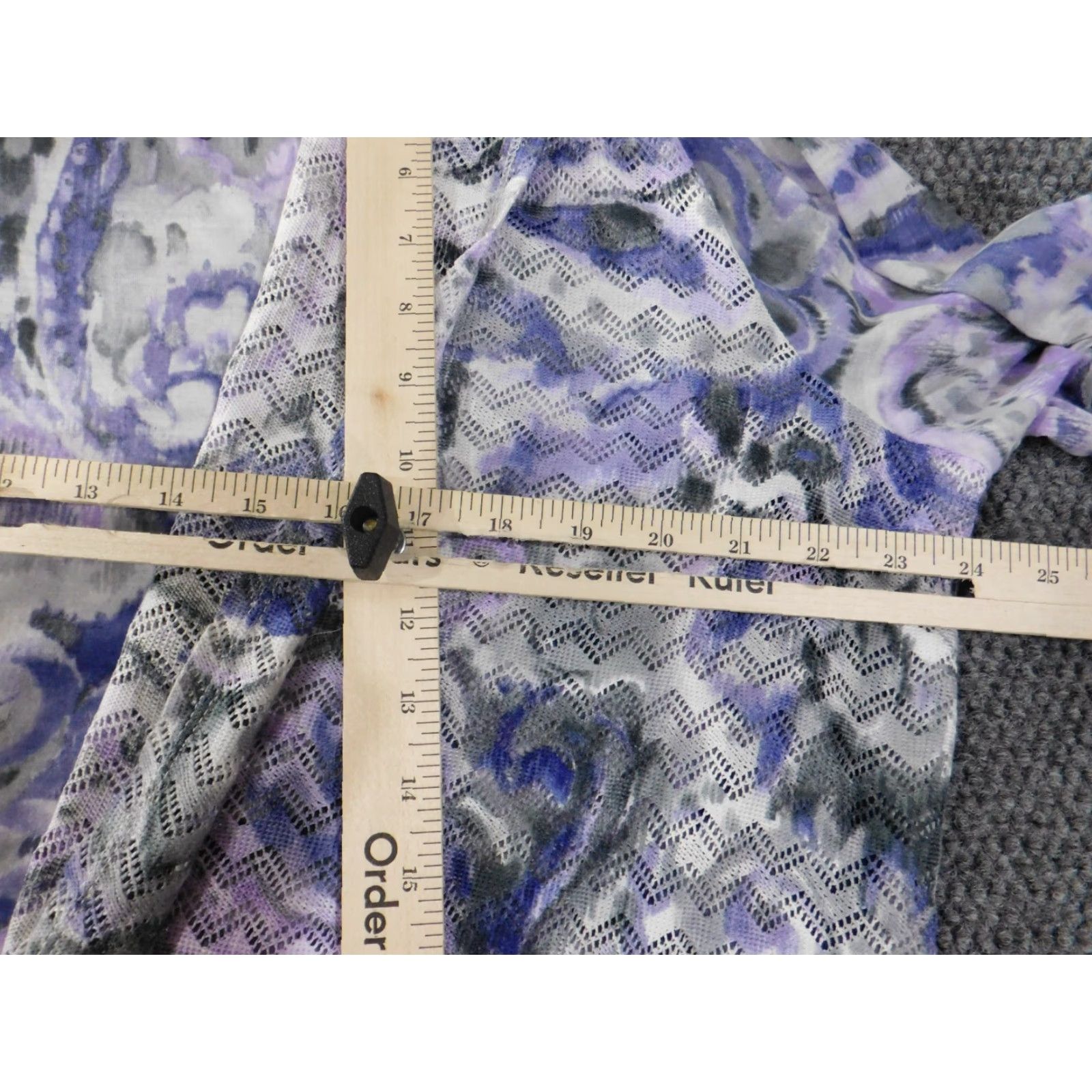 Vintage Alfred Dunner Blouse Women's 1X Purple Geometric Lined Knit Polyester Pullover Casual Shawl Cape Top Geometric Pattern Kang Size XL / US 12-14 / IT 48-50 - 5 Thumbnail