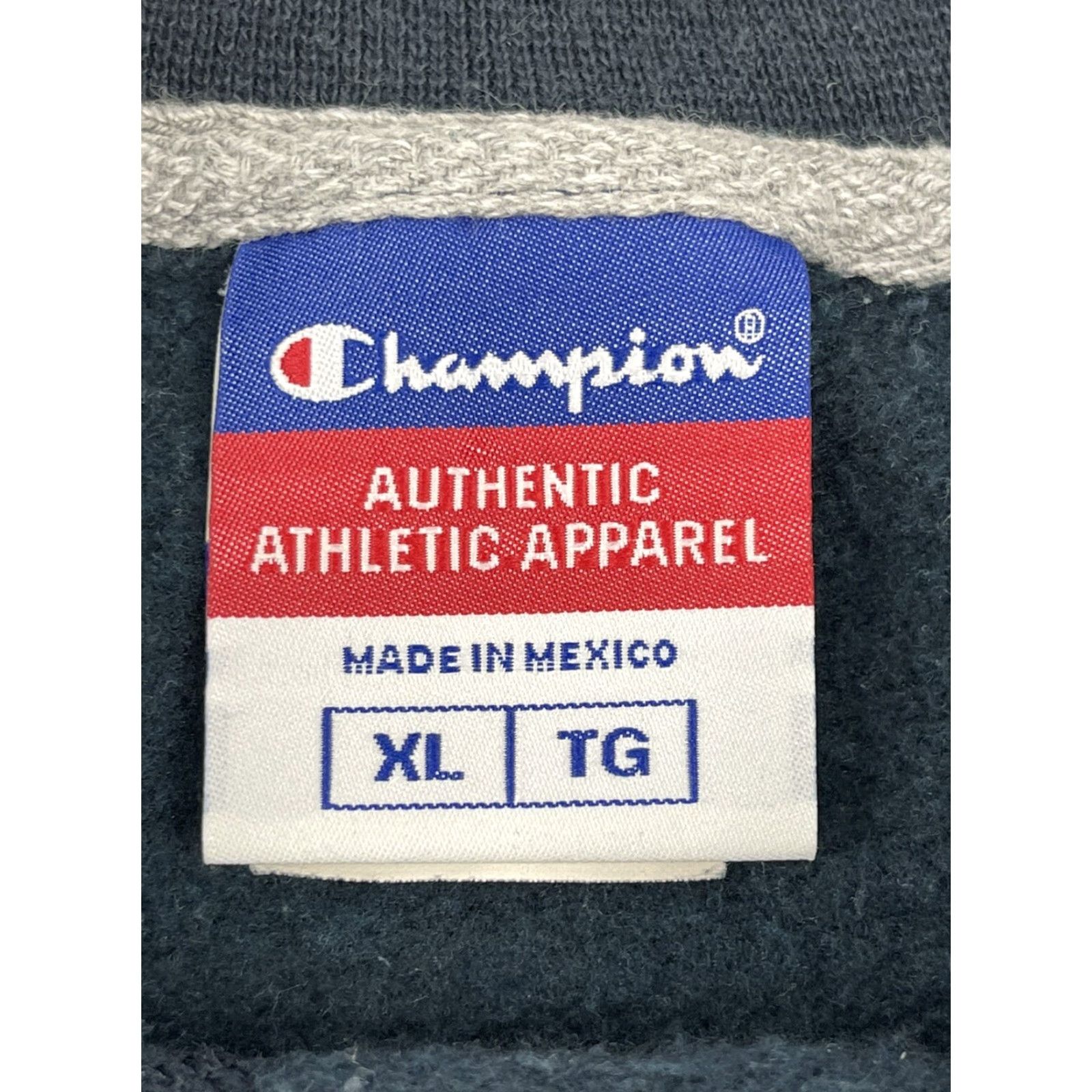Champion VINTAGE Champion XL Mens Crewneck Sweatshirt Navy Blue Embroidered Logo Y2K Crewneck Pullover Shirt Men, USA, Varsity, Blue Size US XL / EU 56 / 4 - 3 Thumbnail