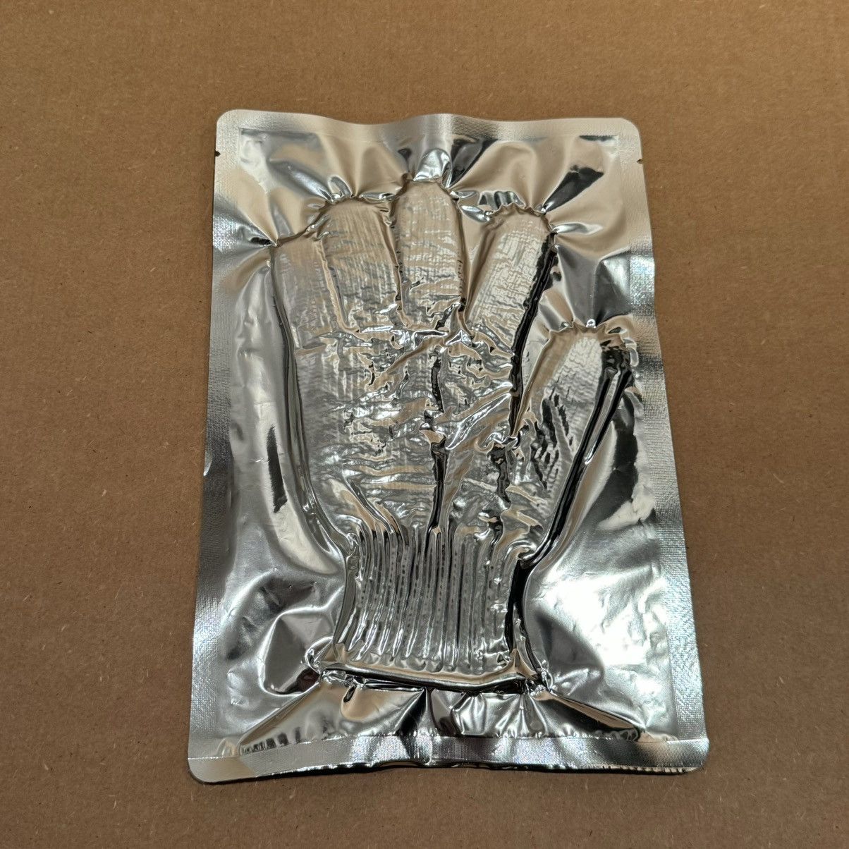 Issey Miyake Extremely Rare Issey Miyake Runway Show Invitation Gloves Size ONE SIZE - 2 Thumbnail