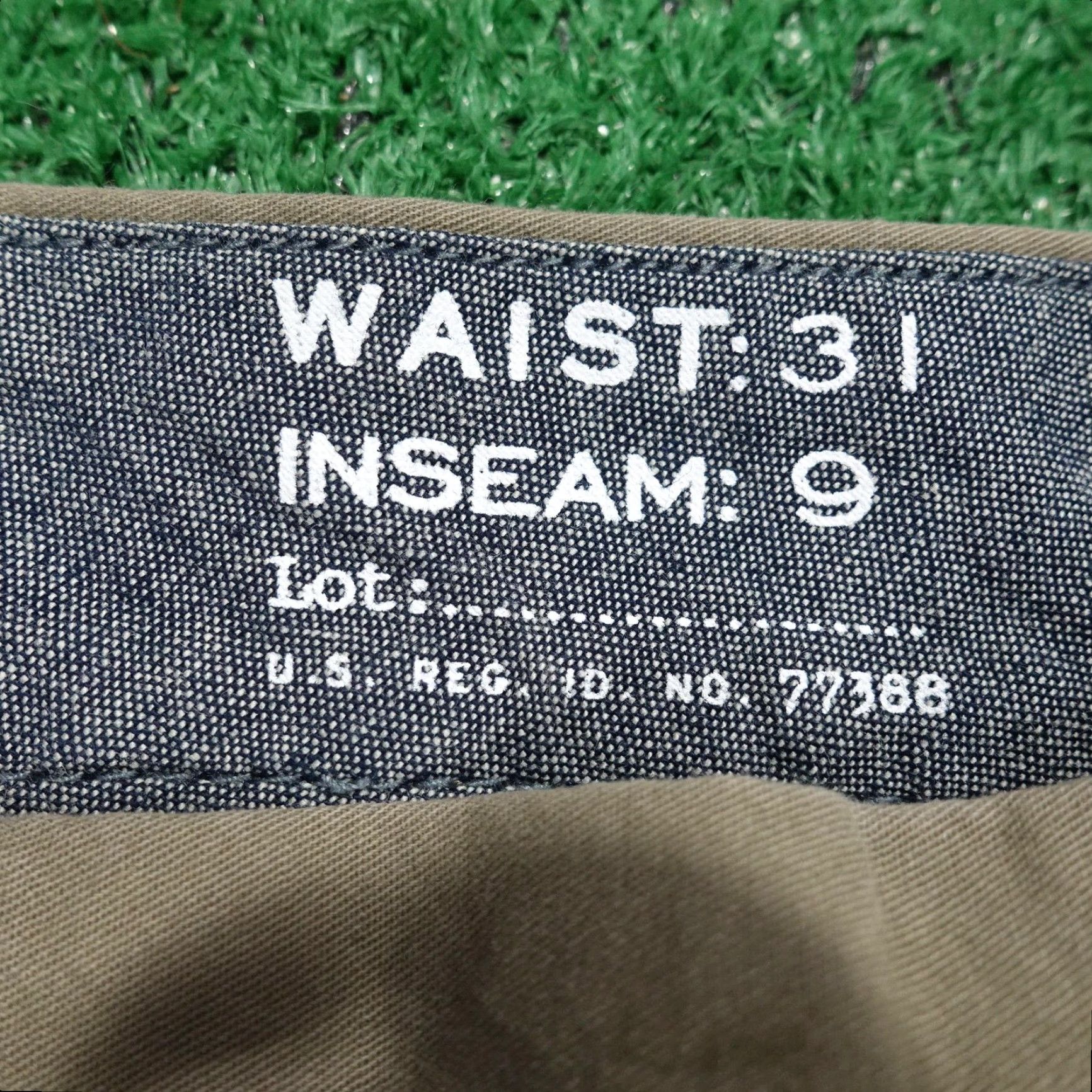 J.Crew J.CREW Shorts Mens 31 Green Chino Flat Front Stretch 9 Inseam Casual Summer pants not included Size US 31 - 6 Thumbnail