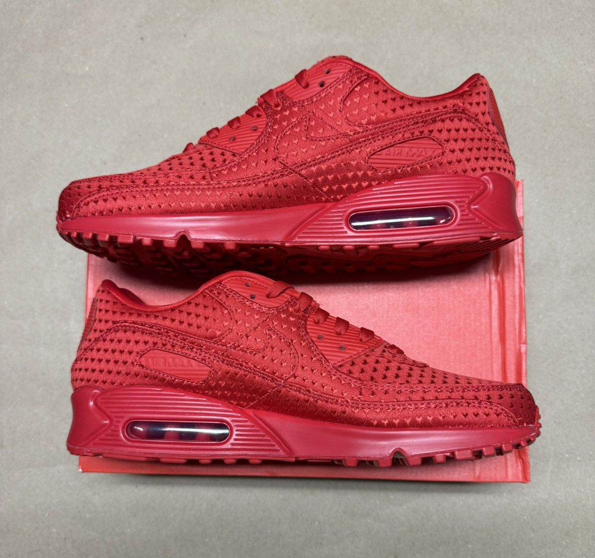 Nike Nike Air Max 90 Valentines Day 2026 Mens sz 11 Shoes NEW! Size US 11 / EU 44 - 2 Thumbnail