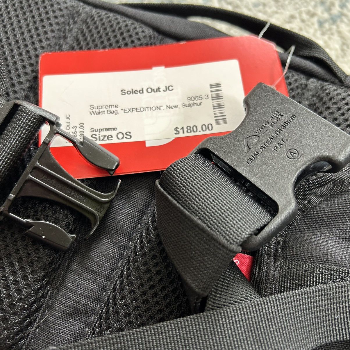Supreme × The North Face FALL WiNTER 2018 TNF EXPEDiTiON WAiST BAG SULPHUR NYLON YKK Size ONE SIZE - 7 Thumbnail