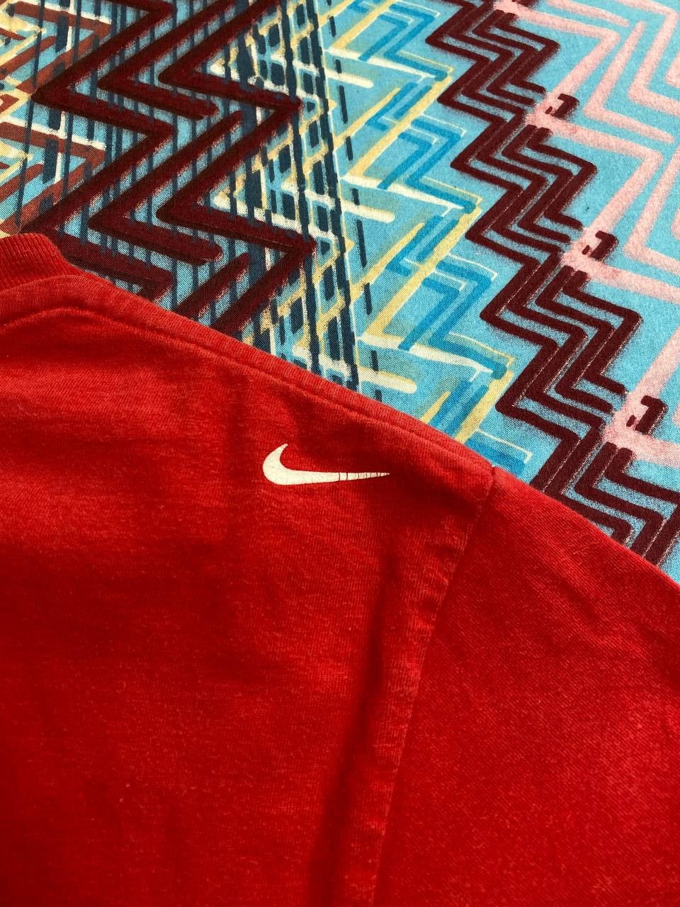 Nike Streetwear red T-Shirt Nike logo print Crazy Y2K Vintage Size US M / EU 48-50 / 2 - 19 Thumbnail
