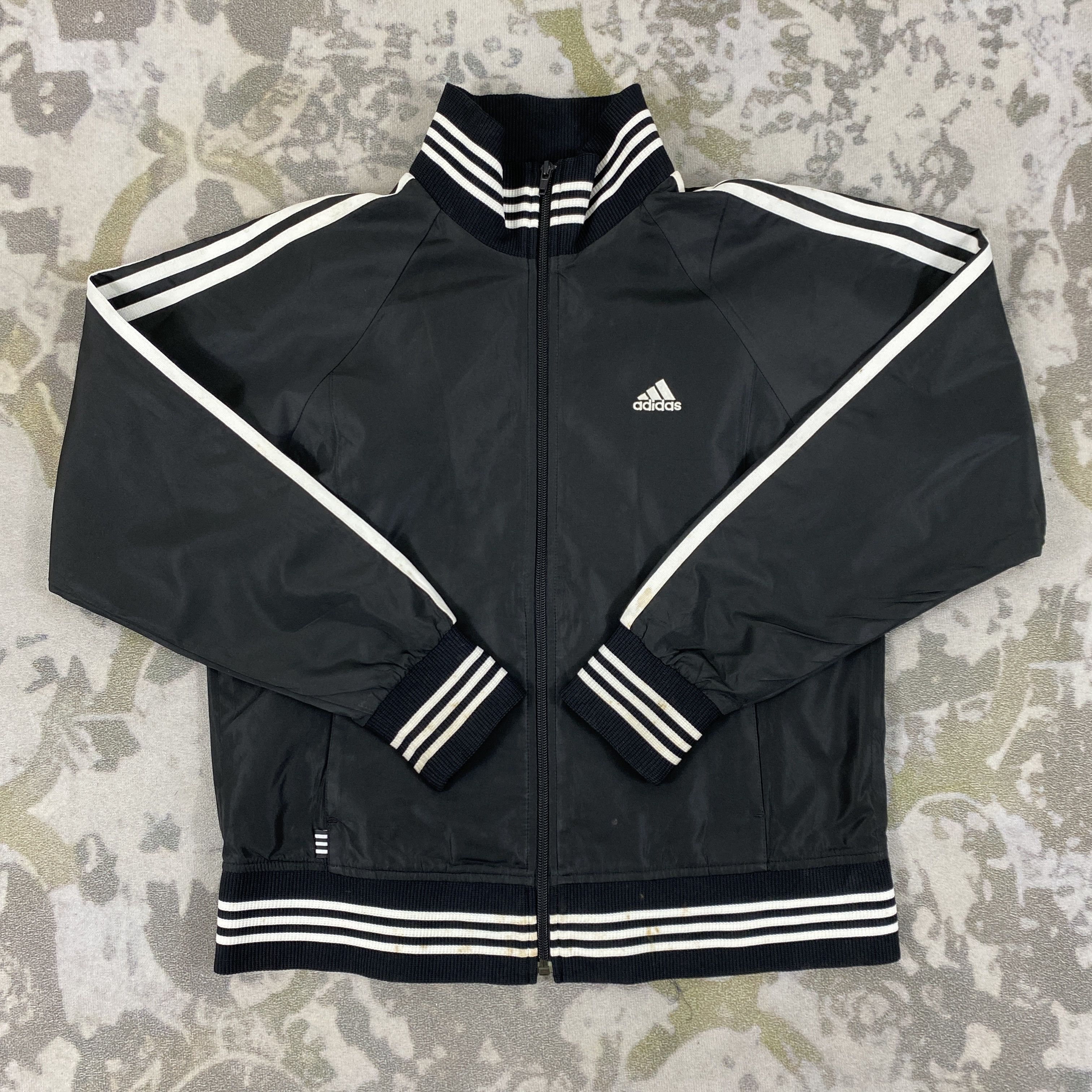 Adidas Vintage Adidas Track Medium Light Jacket- J388 Size US M / EU 48-50 / 2 - 4 Thumbnail