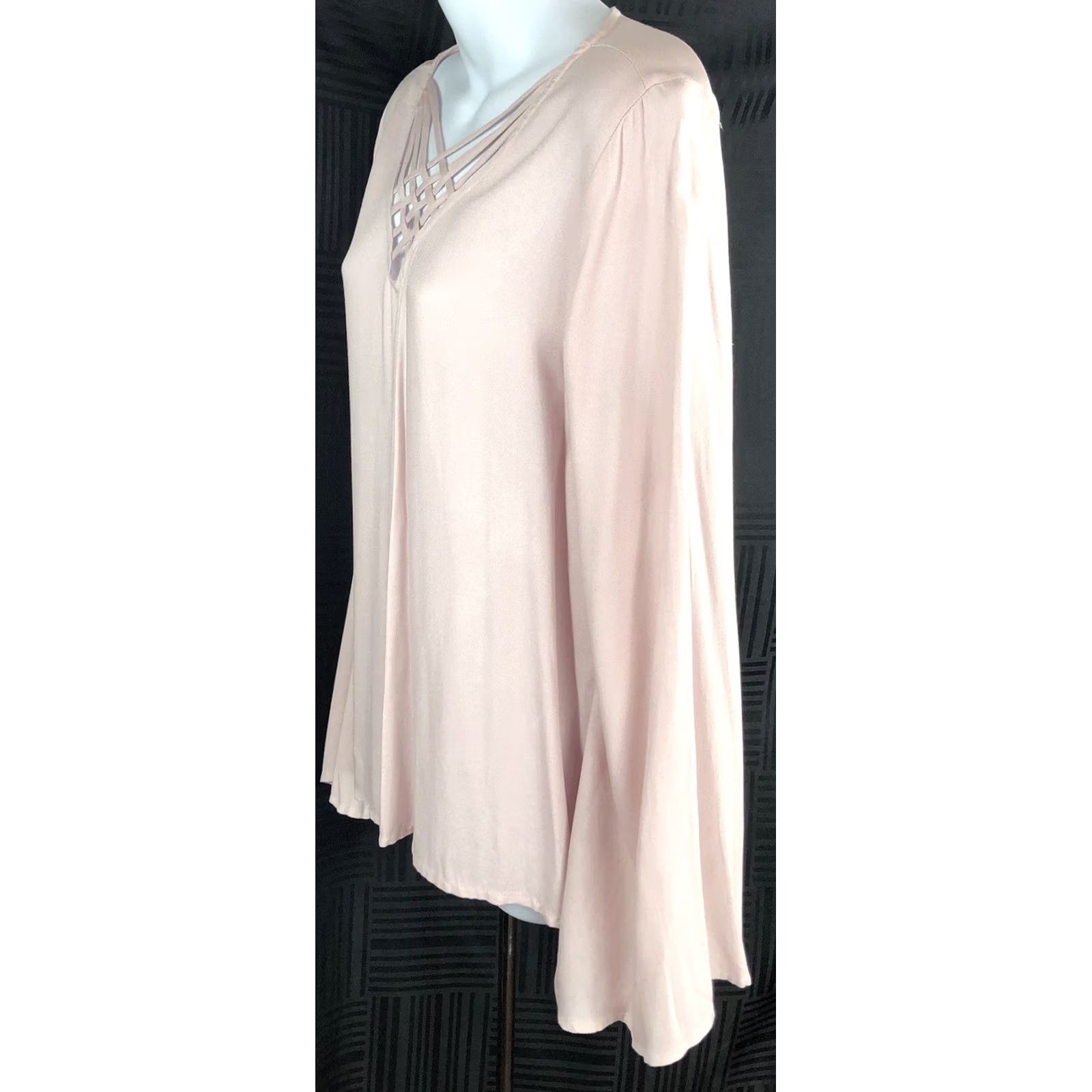 New Republic Republic Top Womens L Pink rayon flared long sleeve strappy neck Flowy Peasant Size L / US 10 / IT 46 - 2 Thumbnail
