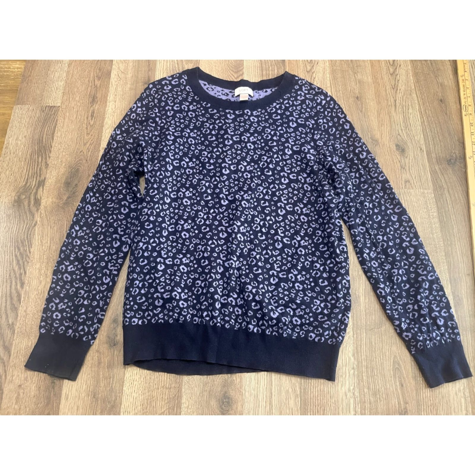 Loft LOFT Shirt Women's Large Blue Purple Cheetah Print Long Sleeve Casual Modern Basic Size L / US 10 / IT 46 - 2 Thumbnail