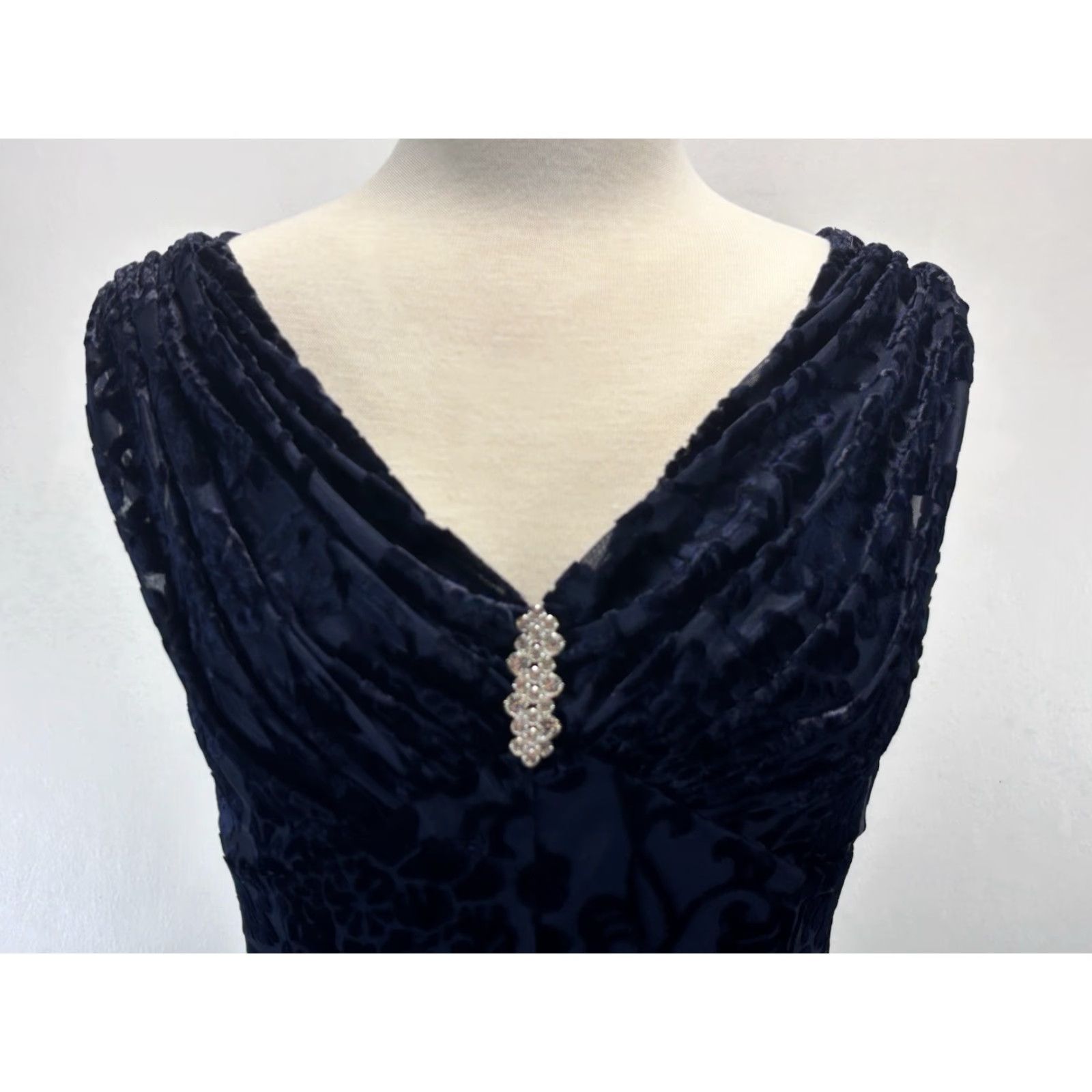 Jessica McClintock VINTAGE Jessica McClintock Velvet Burnout Maxi Gown Dress Sz 6 Women Floral Off the Shoulder Navy 90s Whimsigoth Size M / US 6-8 / IT 42-44 - 6 Thumbnail