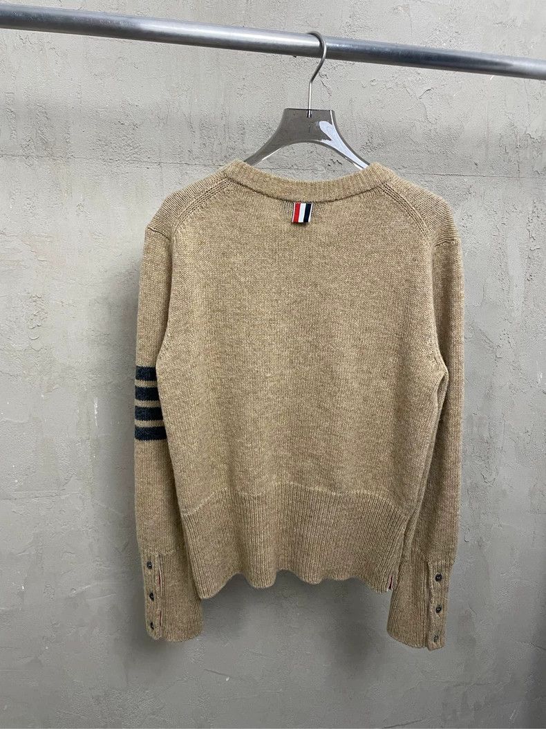 Thom Browne Thom browne Brown four-stripe wool round-neck sweater 2504- Size US M / EU 48-50 / 2 - 2 Thumbnail