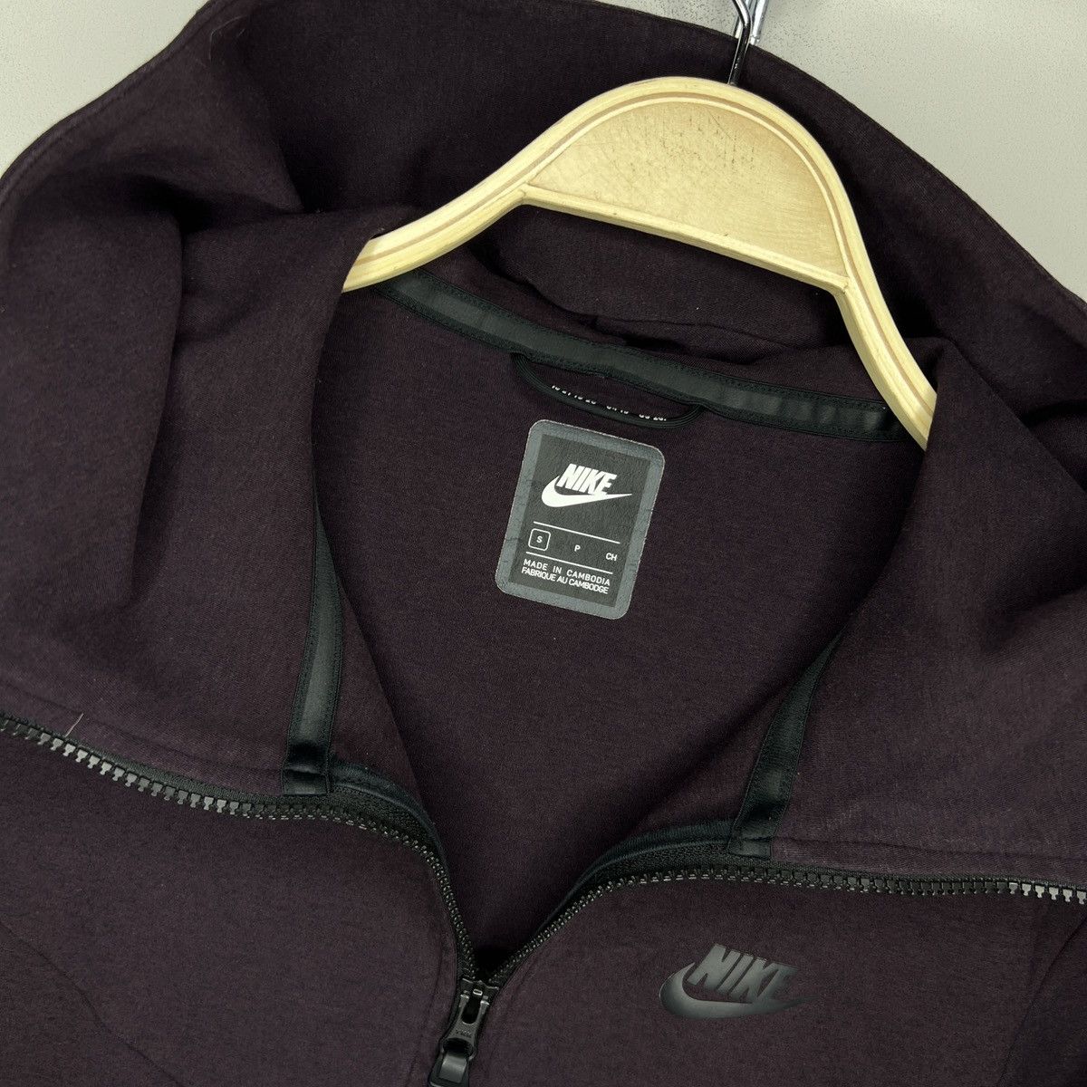 Nike Nike Tech Fleece Hoodie Dark Burgundy Red Jacket Zip Size US S / EU 44-46 / 1 - 5 Thumbnail