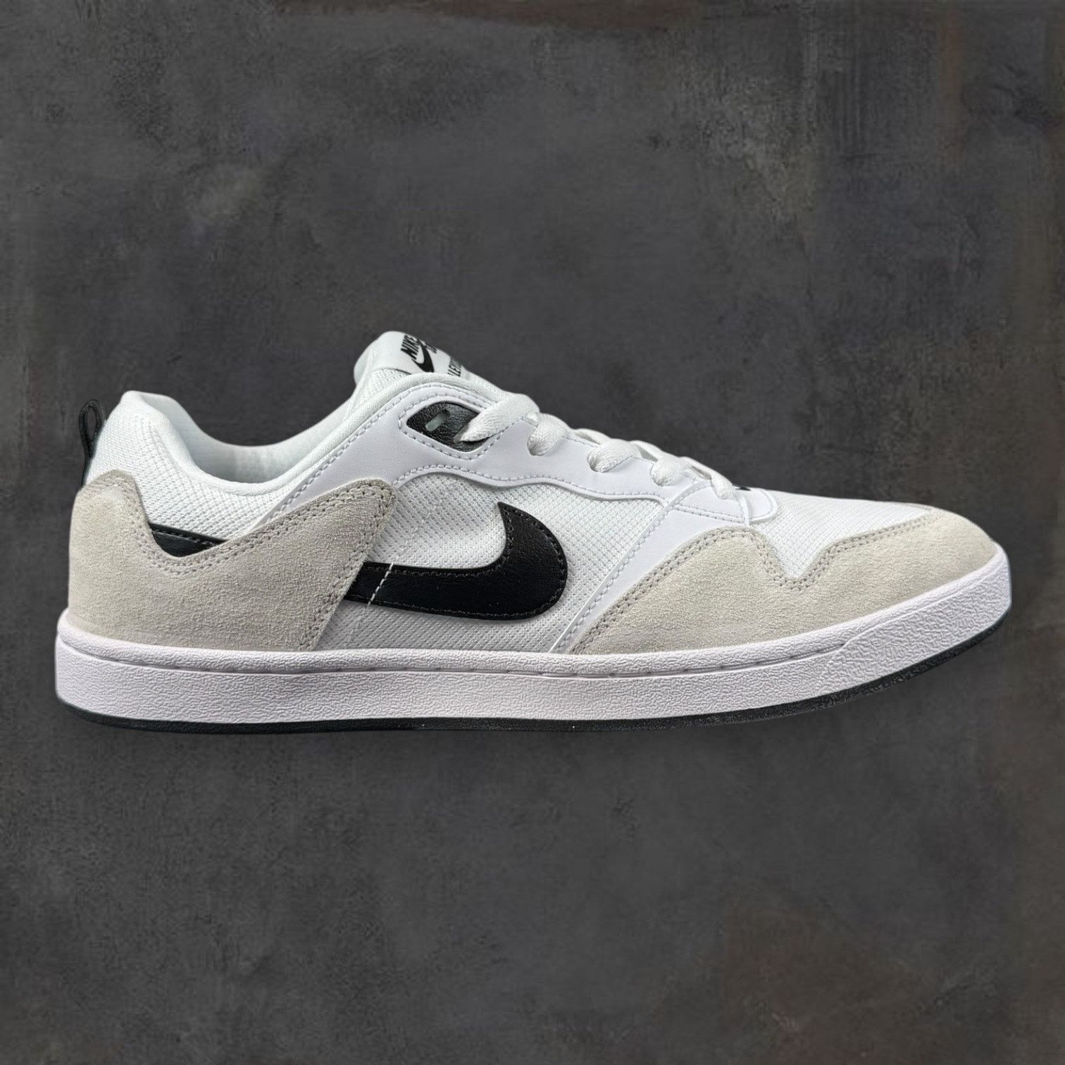 Nike Nike SB Alleyoop White/Black Size 12 CJ0882-100 NIB Size US 12 / EU 45 - 1 Thumbnail