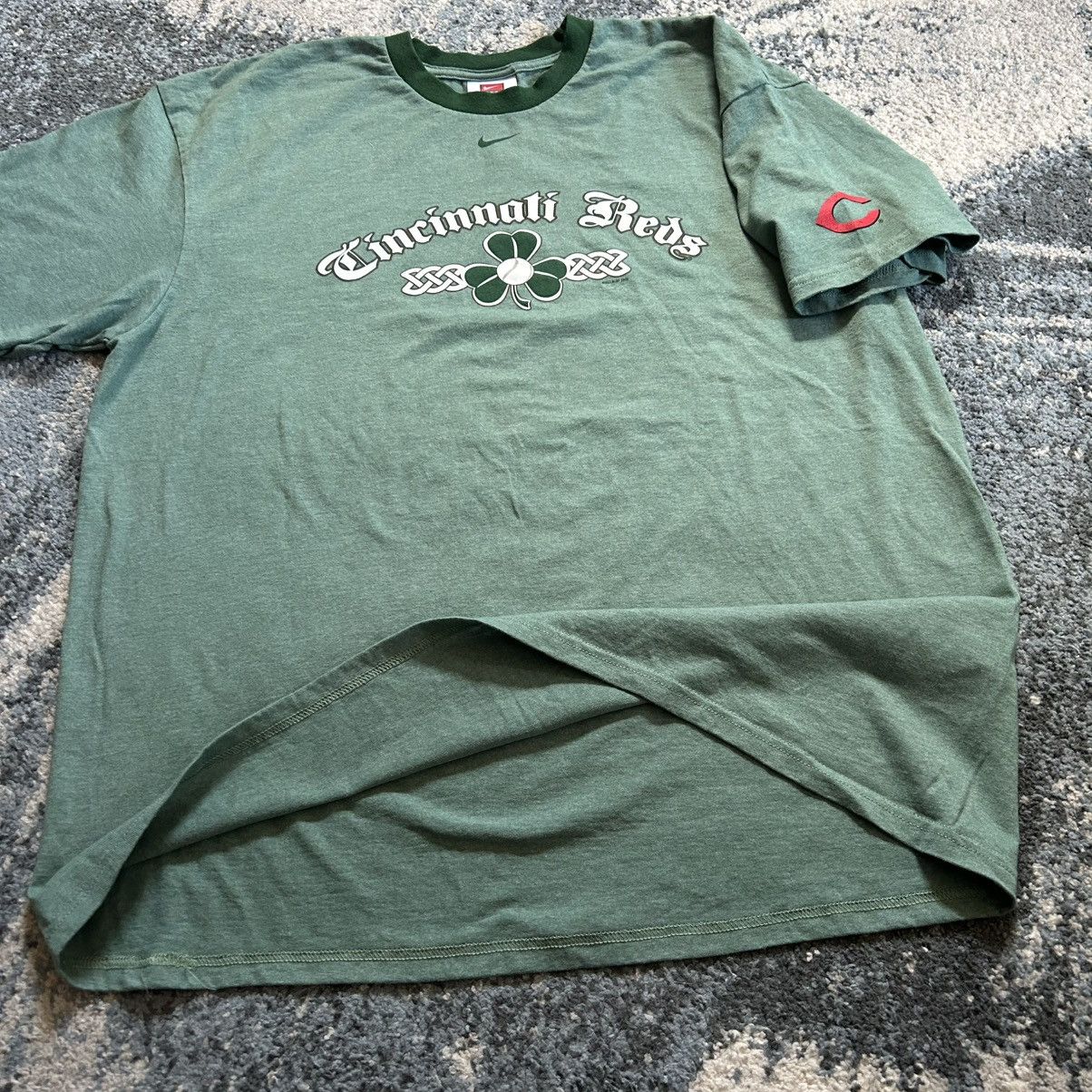 Nike 2008 CiNCiNNATi REDS iRiSH CELTiC HERiTAGE SLUBBY RiNGER TEE Size US XL / EU 56 / 4 - 11 Thumbnail