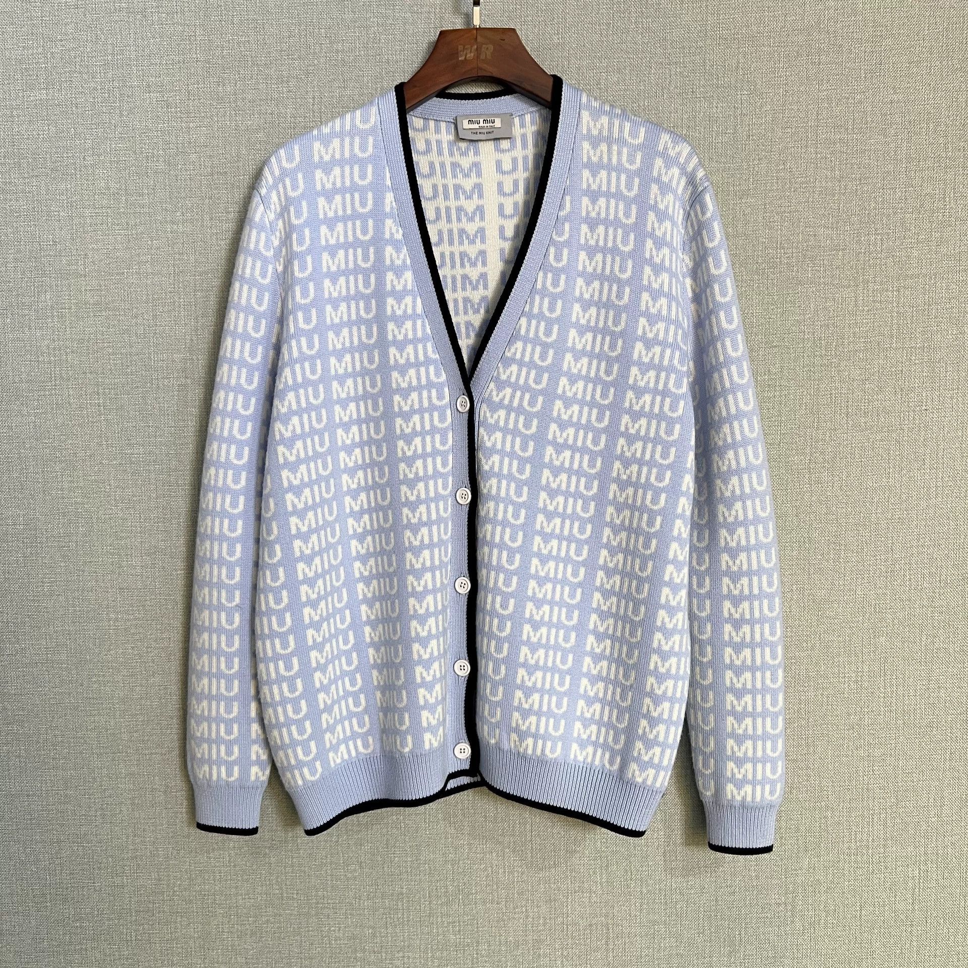 Miu Miu Miu Miu Logo Print Wool Cardigan Size S / US 4 / IT 40 - 1 Thumbnail
