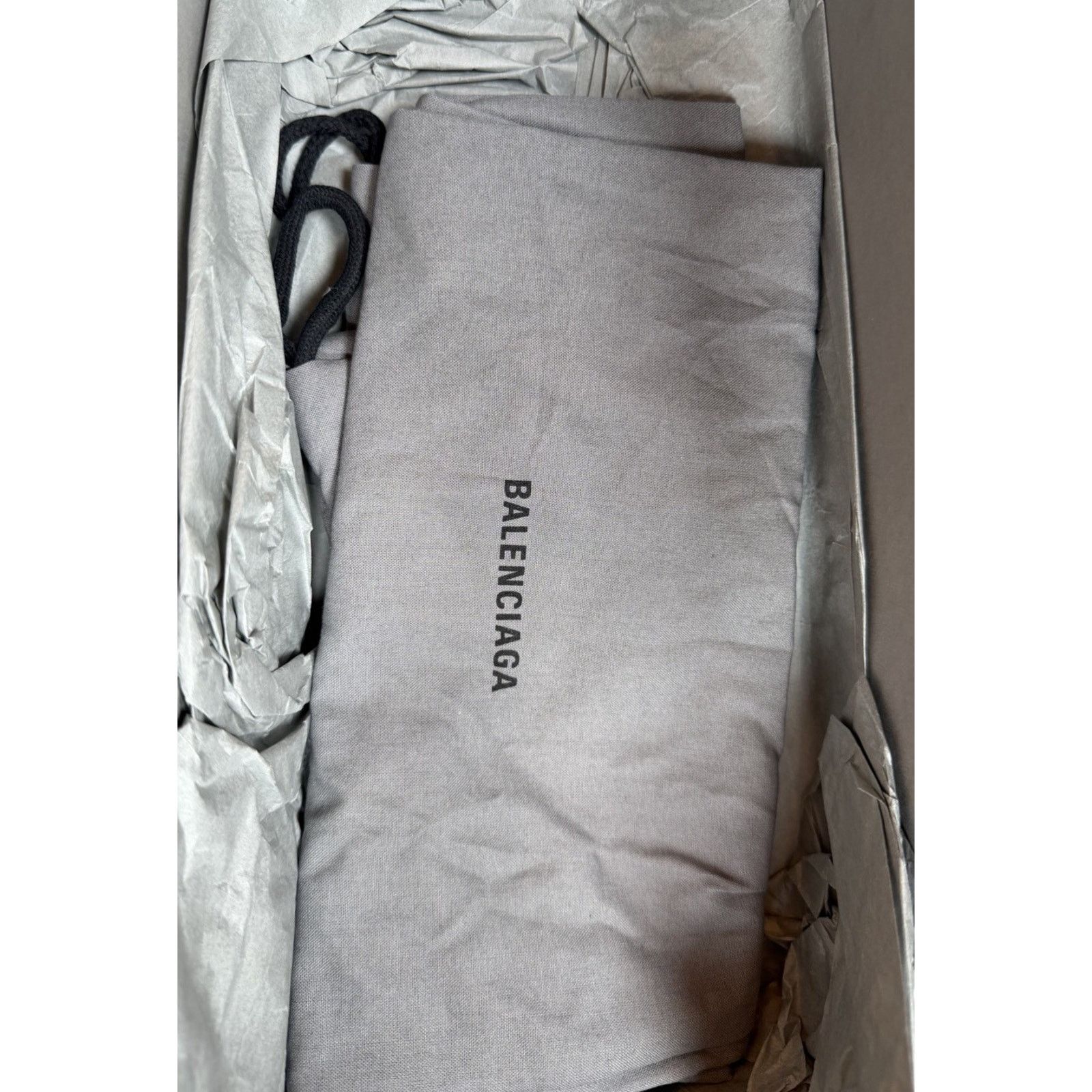Balenciaga Size 40EU/7US - Balenciaga Black Rubber Sandals NEW Size US 7 / EU 40 - 9 Thumbnail