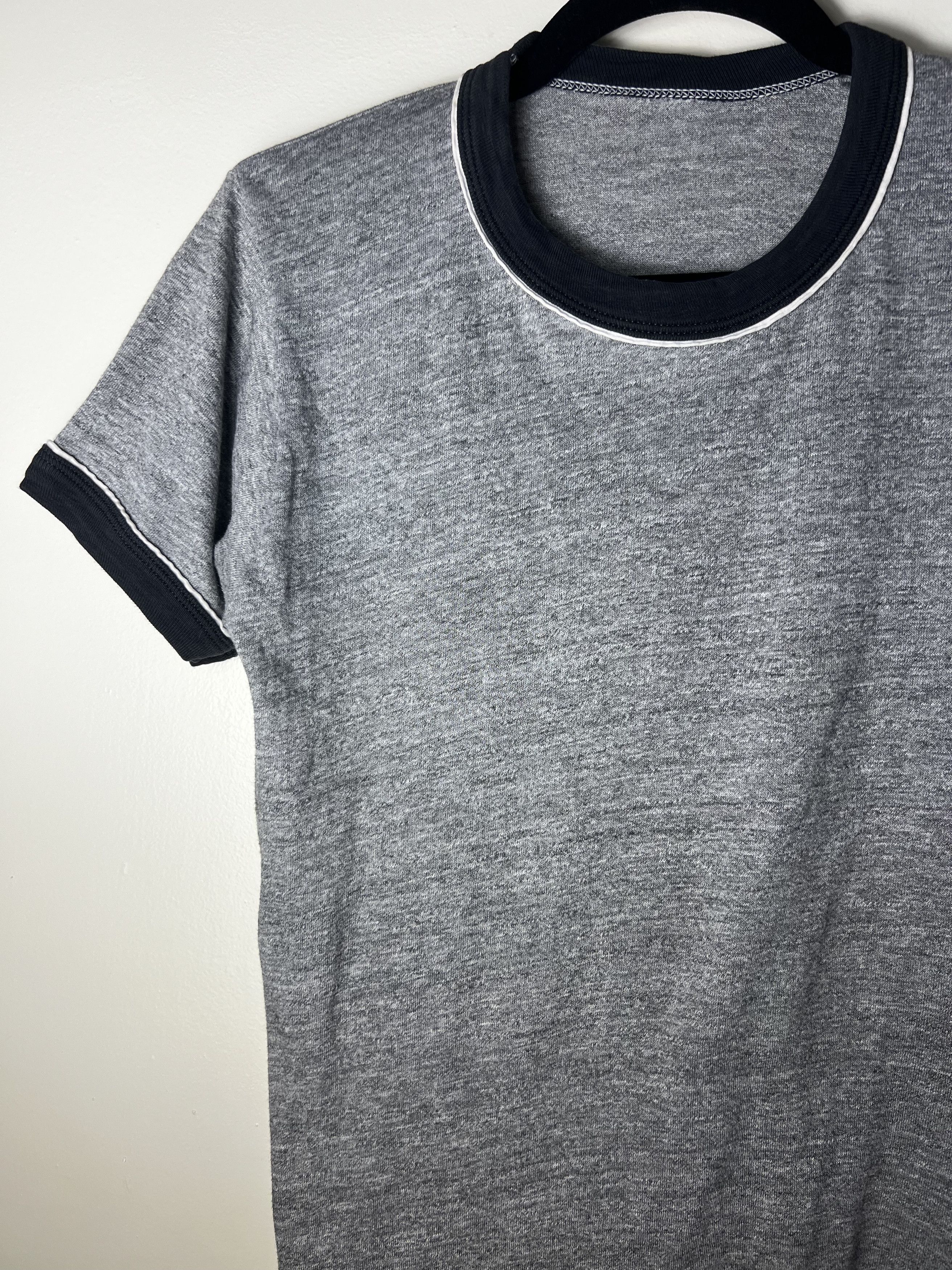 Vintage Vintage Grey T-shirt with Black Crewneck Collar and Sleeves Size US S / EU 44-46 / 1 - 2 Thumbnail